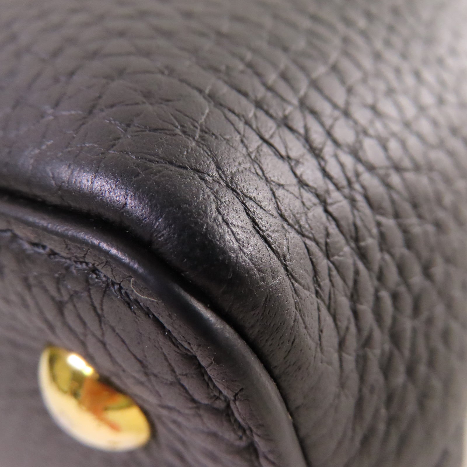 LOUIS VUITTON 【激減優惠】Taurillon Leather Capucines Mini 2Way Shoulder Bag金扣手挽肩背兩用袋黑色
