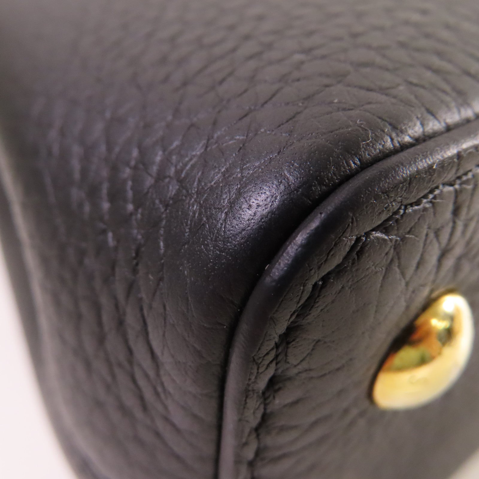 LOUIS VUITTON 【激減優惠】Taurillon Leather Capucines Mini 2Way Shoulder Bag金扣手挽肩背兩用袋黑色