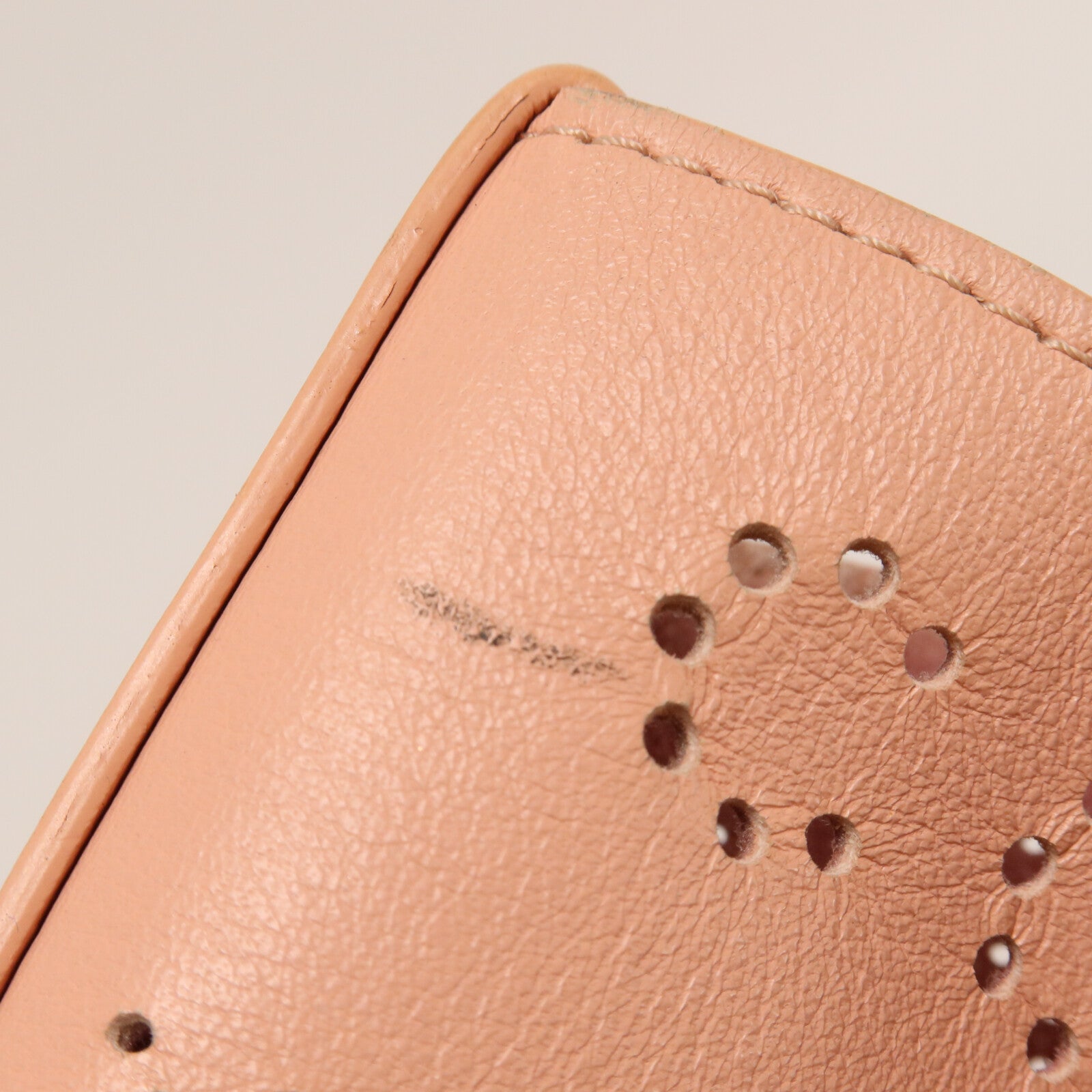 CHANEL 牛皮皮革Logo Eyelets Perforated Tote鏈帶手挽肩背兩用袋