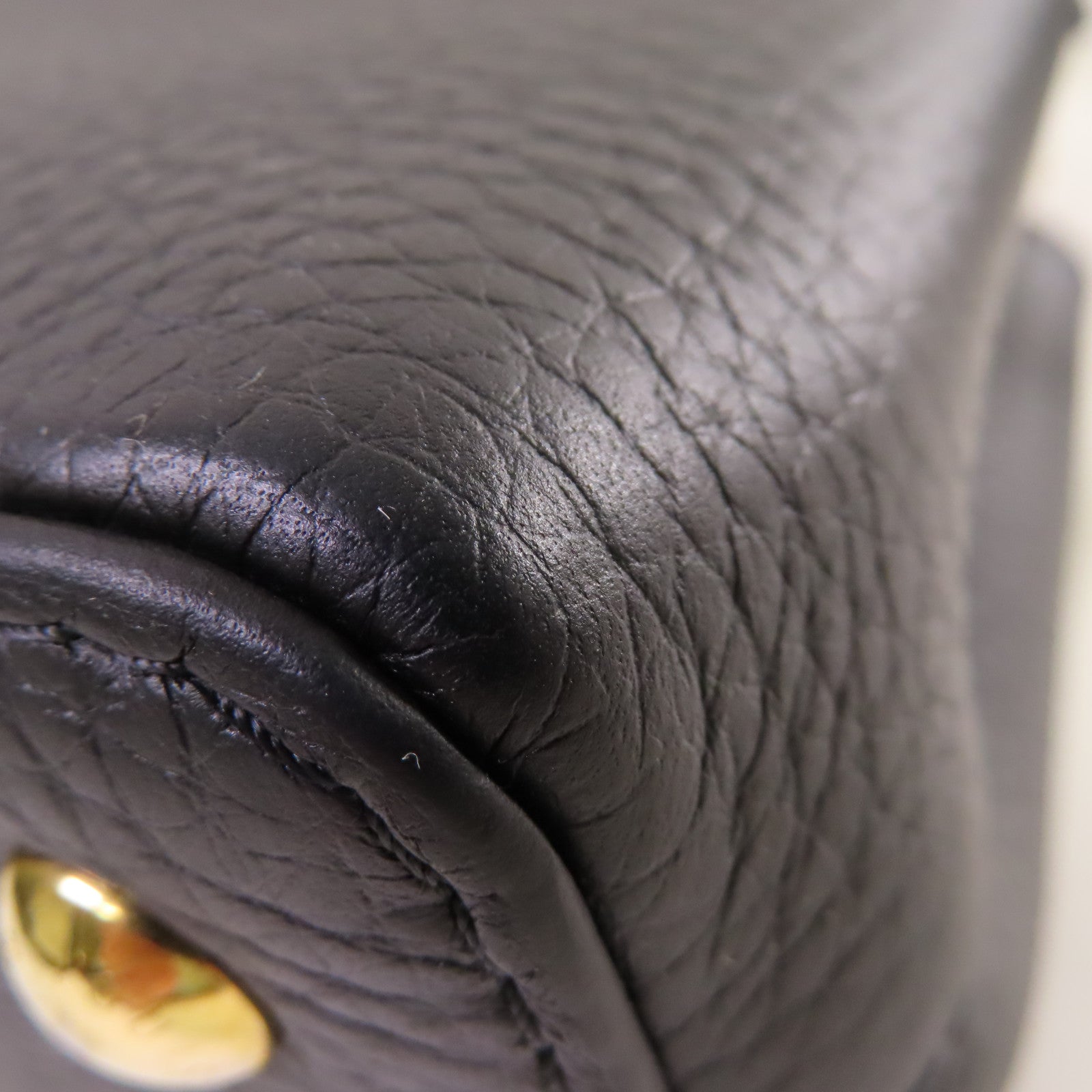 LOUIS VUITTON 【激減優惠】Taurillon Leather Capucines Mini 2Way Shoulder Bag金扣手挽肩背兩用袋黑色
