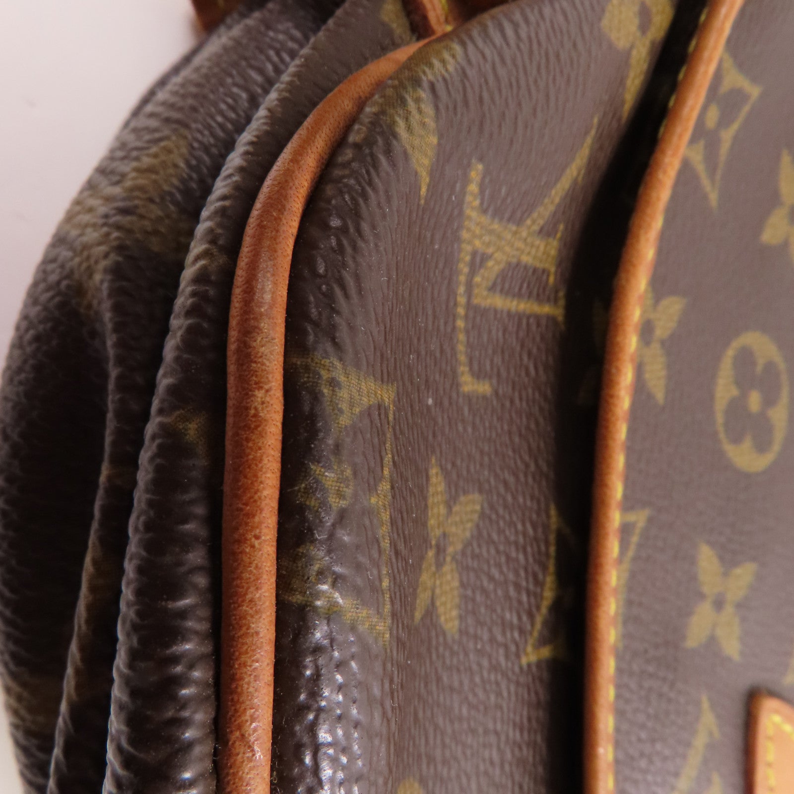 LOUIS VUITTON Monogram Saumur 30金扣肩背袋棕色