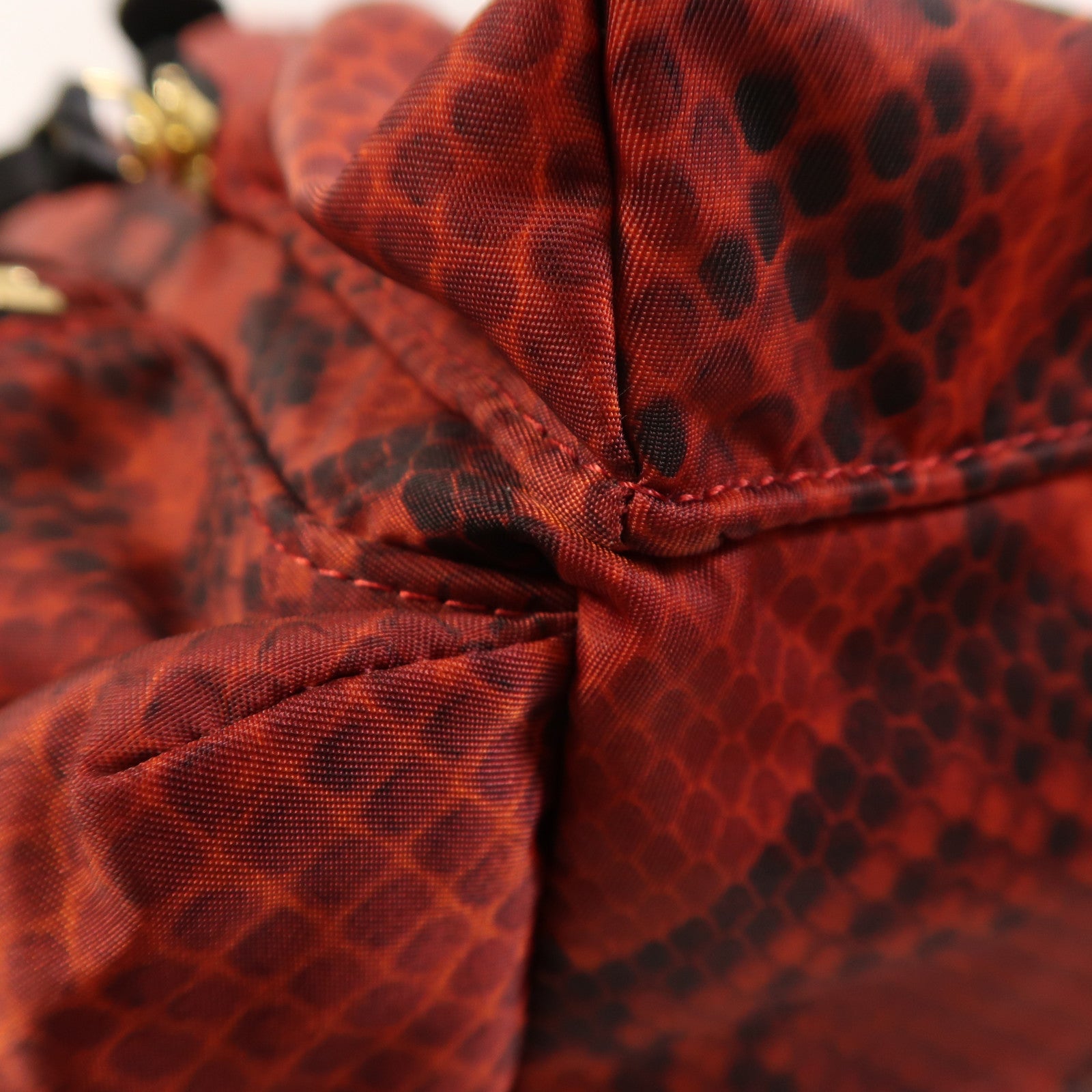 BURBERRY 尼龍Backpack金扣背包