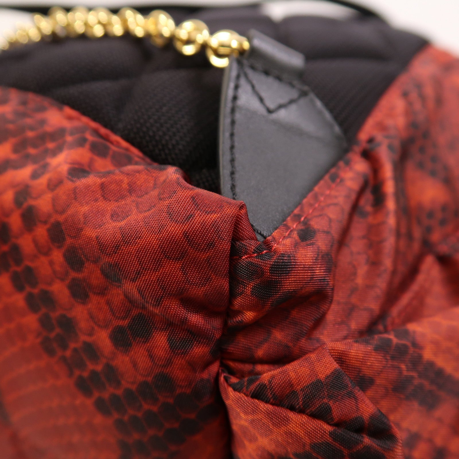 BURBERRY 尼龍Backpack金扣背包