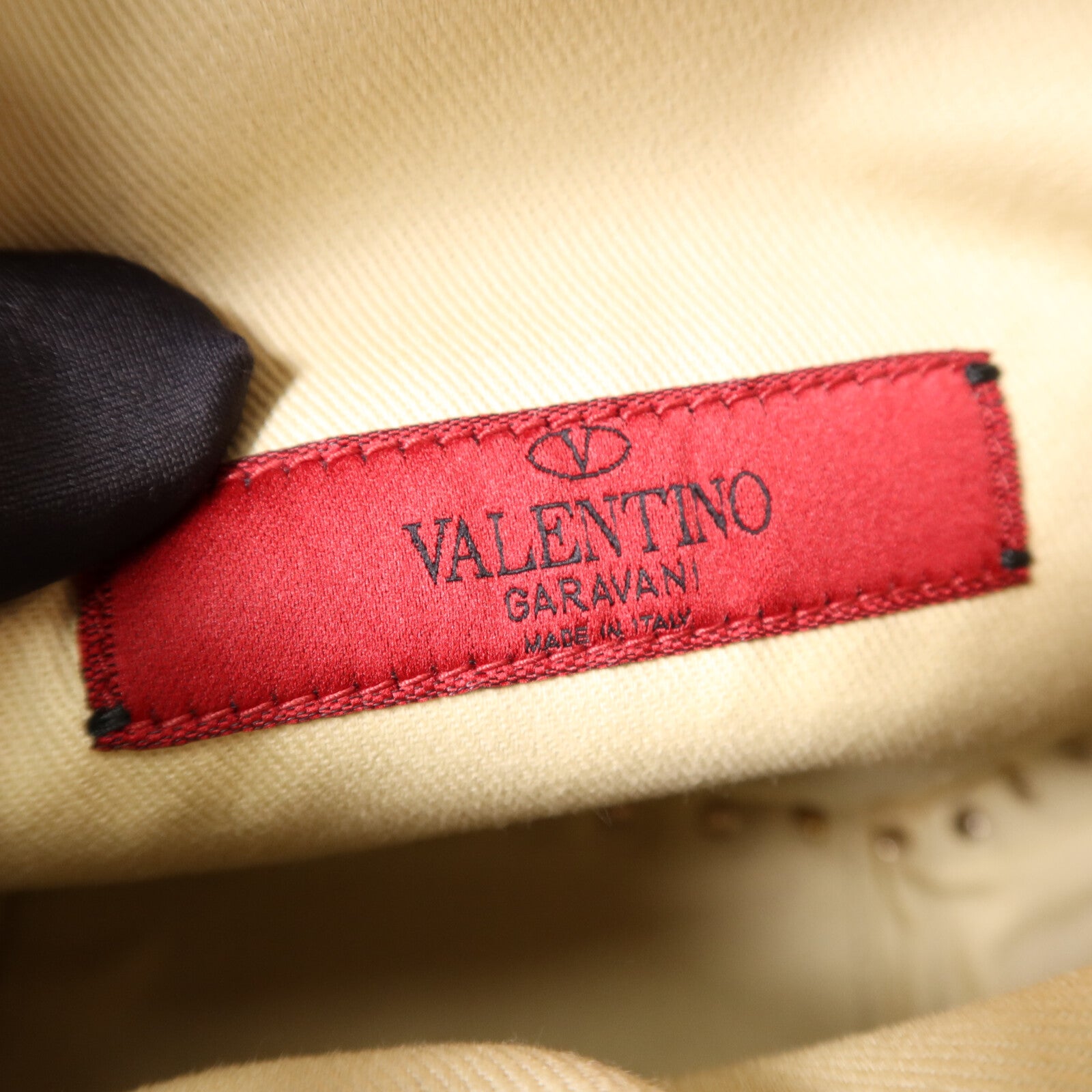 Valentino 牛皮皮革Rockstud Mini Backpack金扣背包