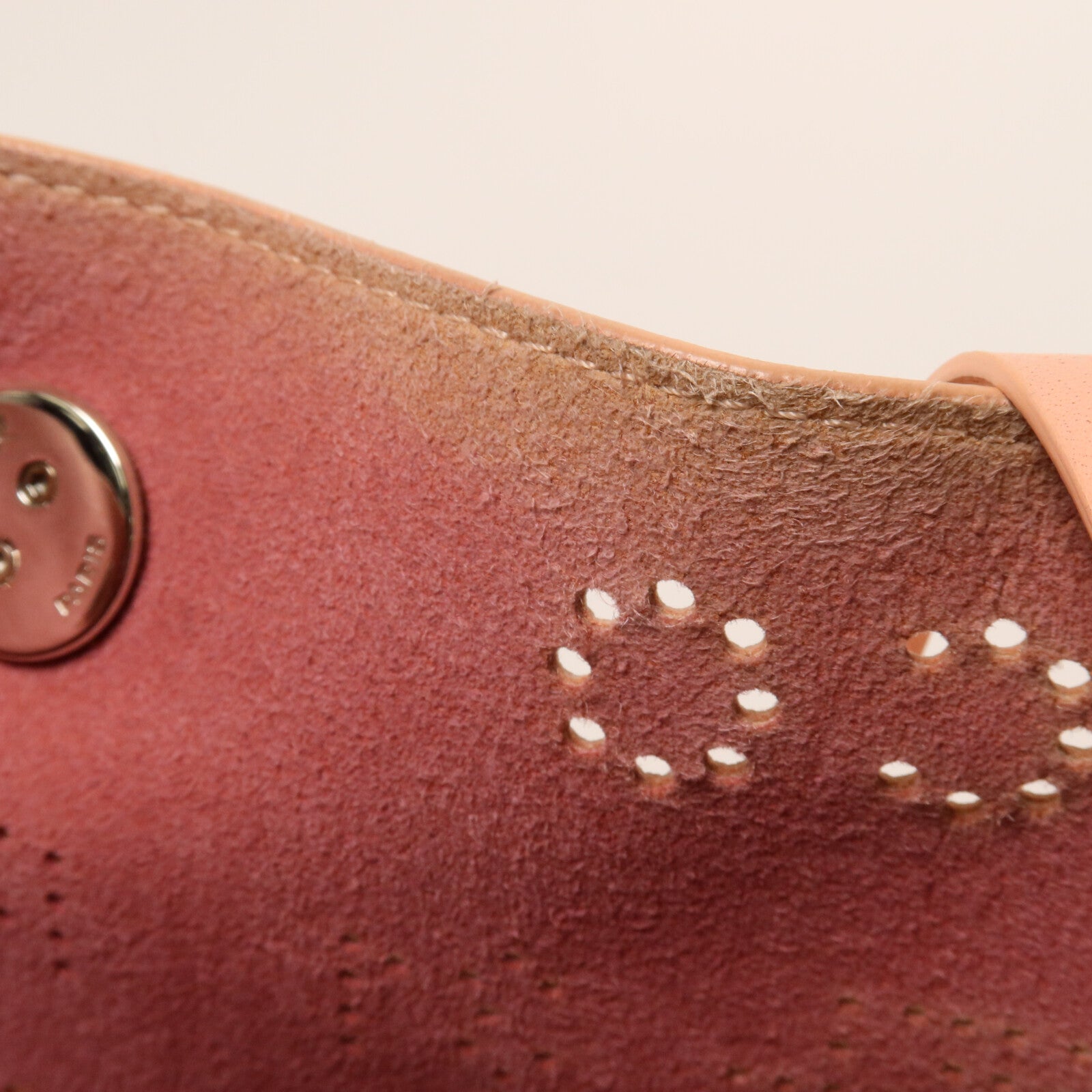 CHANEL 牛皮皮革Logo Eyelets Perforated Tote鏈帶手挽肩背兩用袋