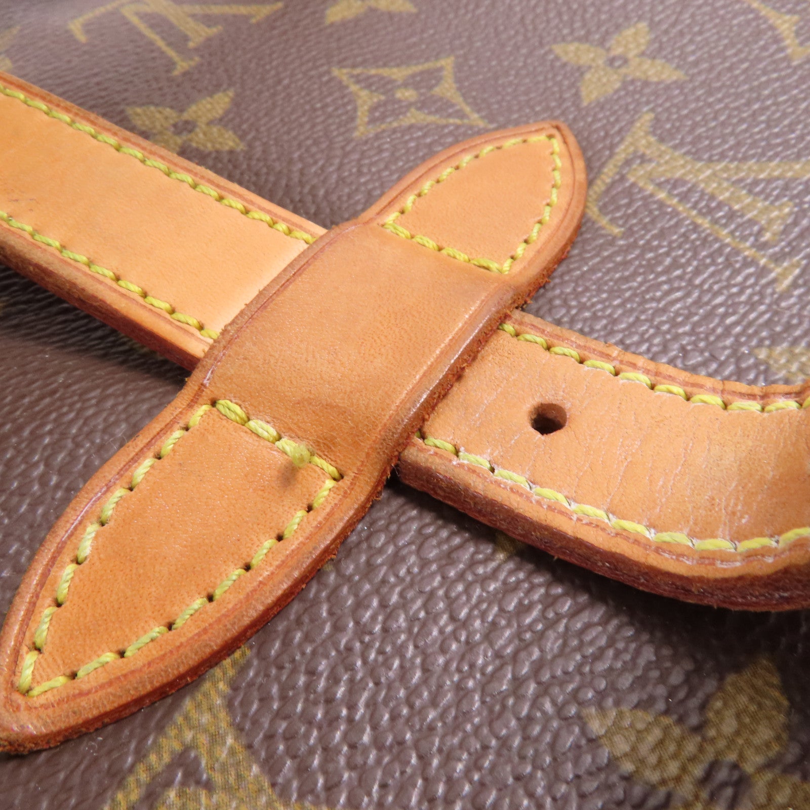 LOUIS VUITTON Monogram Saumur 30金扣肩背袋棕色