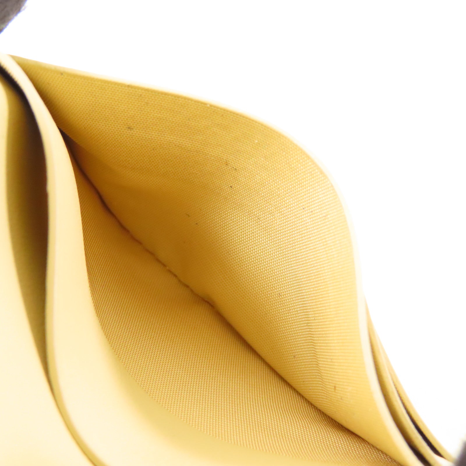 BOTTEGA VENETA Wallet Calfskin Leather Beige