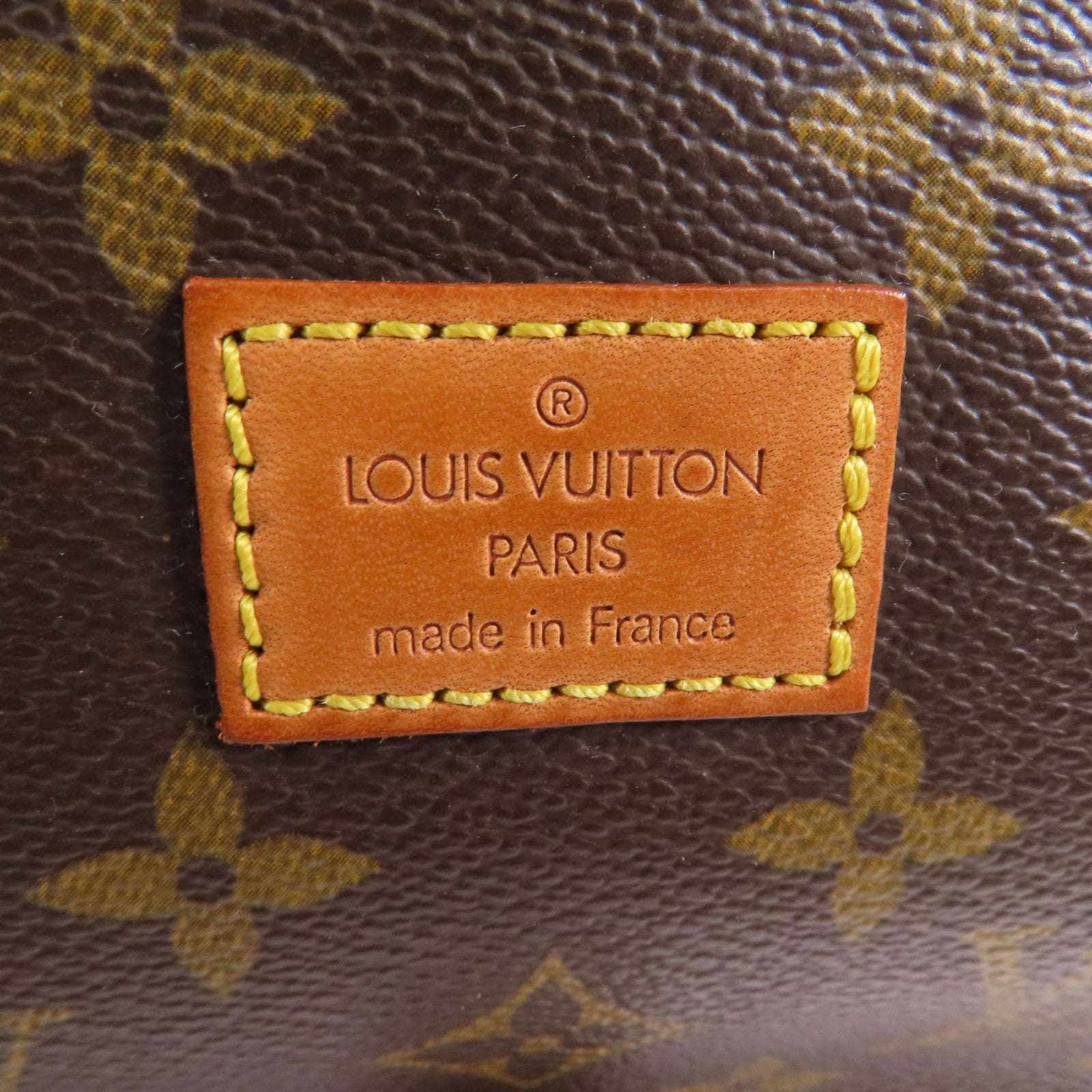 LOUIS VUITTON Monogram Saumur 30金扣肩背袋棕色