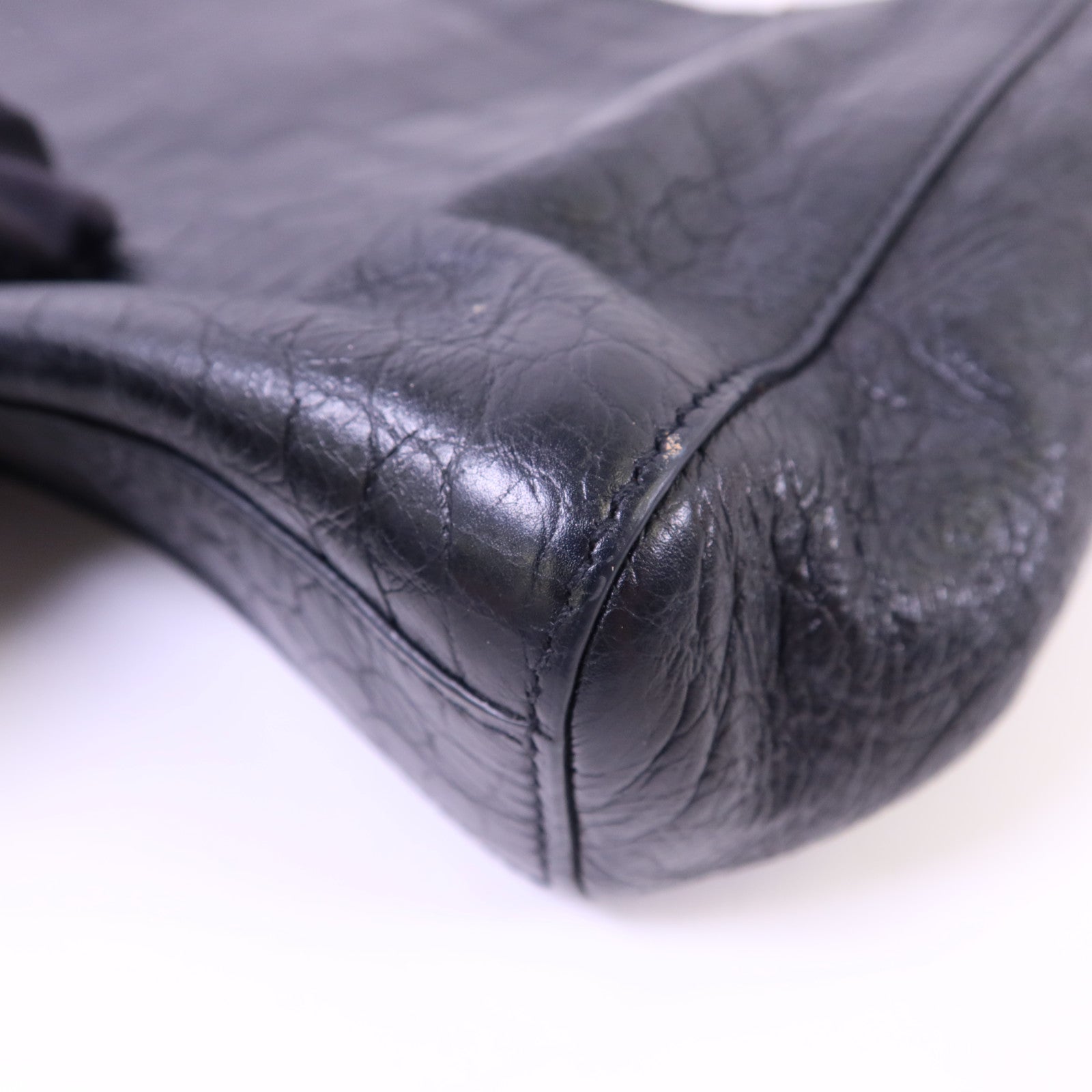 SAINT LAURENT 牛皮皮革/麂皮皮革Medium Kate Reversible Chain Bag金扣鏈帶肩背袋