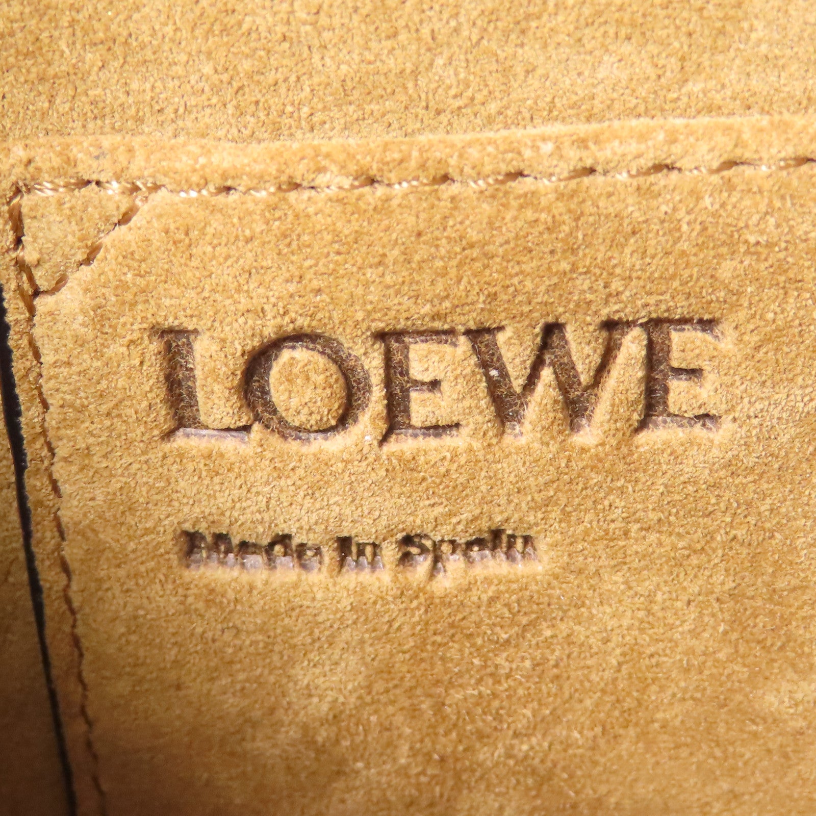 LOEWE 牛皮皮革Gate Shoulder Bag金扣肩背袋