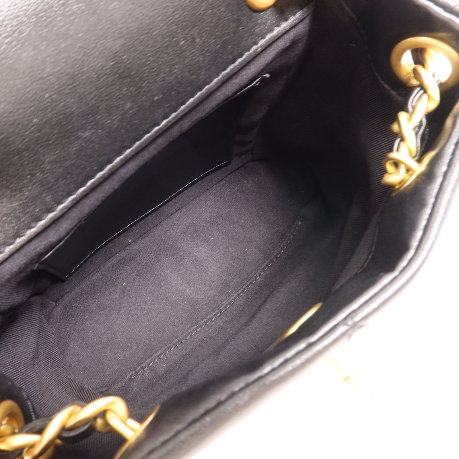 CHANEL 牛皮皮革Backpack金扣鏈帶背包