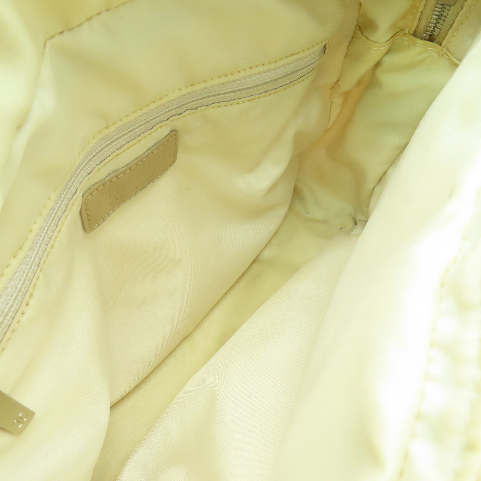 CHANEL 【清倉大減價】尼龍New Travel Line 銀扣手挽肩背兩用袋米色
