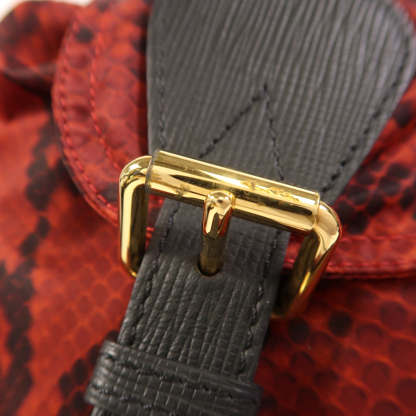 BURBERRY 尼龍Backpack金扣背包
