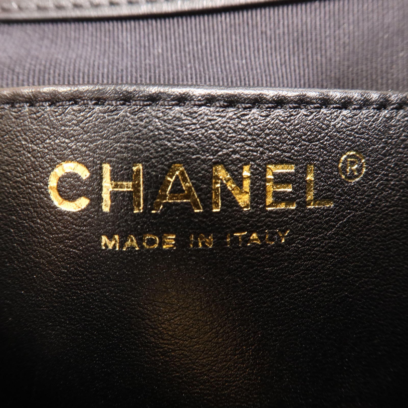 CHANEL 牛皮皮革Backpack金扣鏈帶背包