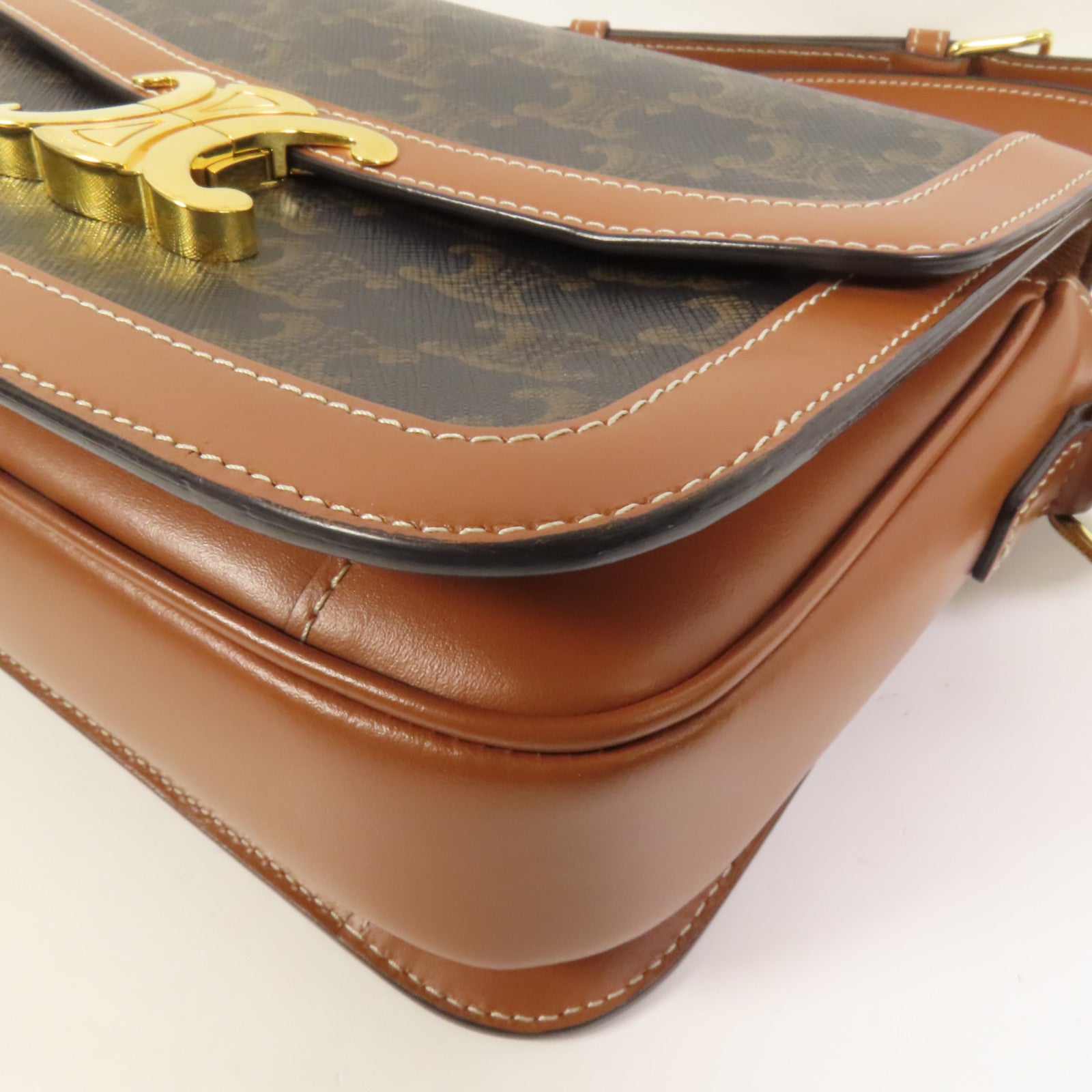 CELINE 塗層帆布/牛皮皮革Classique Triomphe Bag金扣肩背袋