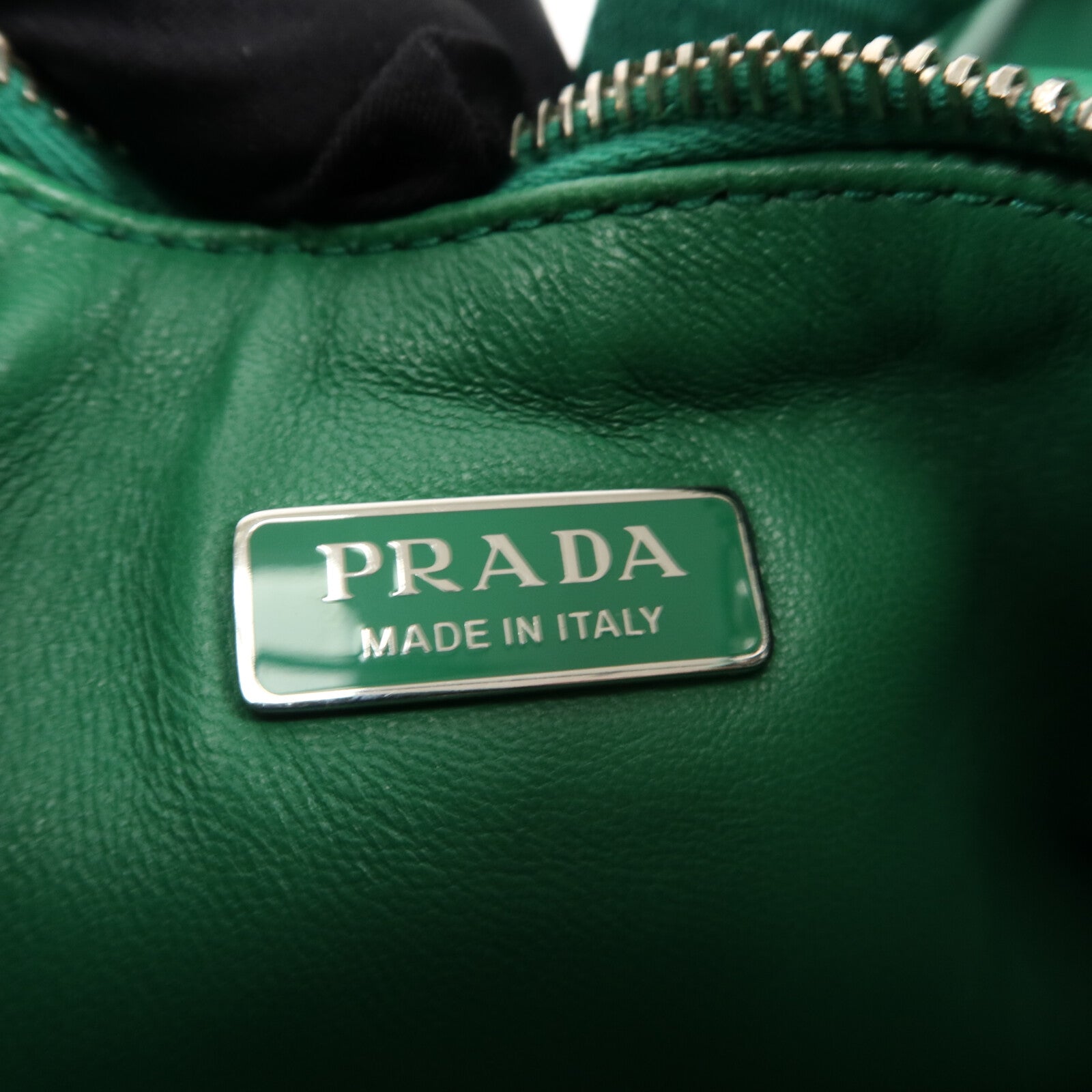 PRADA 羊皮皮革Shoulder Bag (Re-Edition 2005)手挽肩背兩用袋