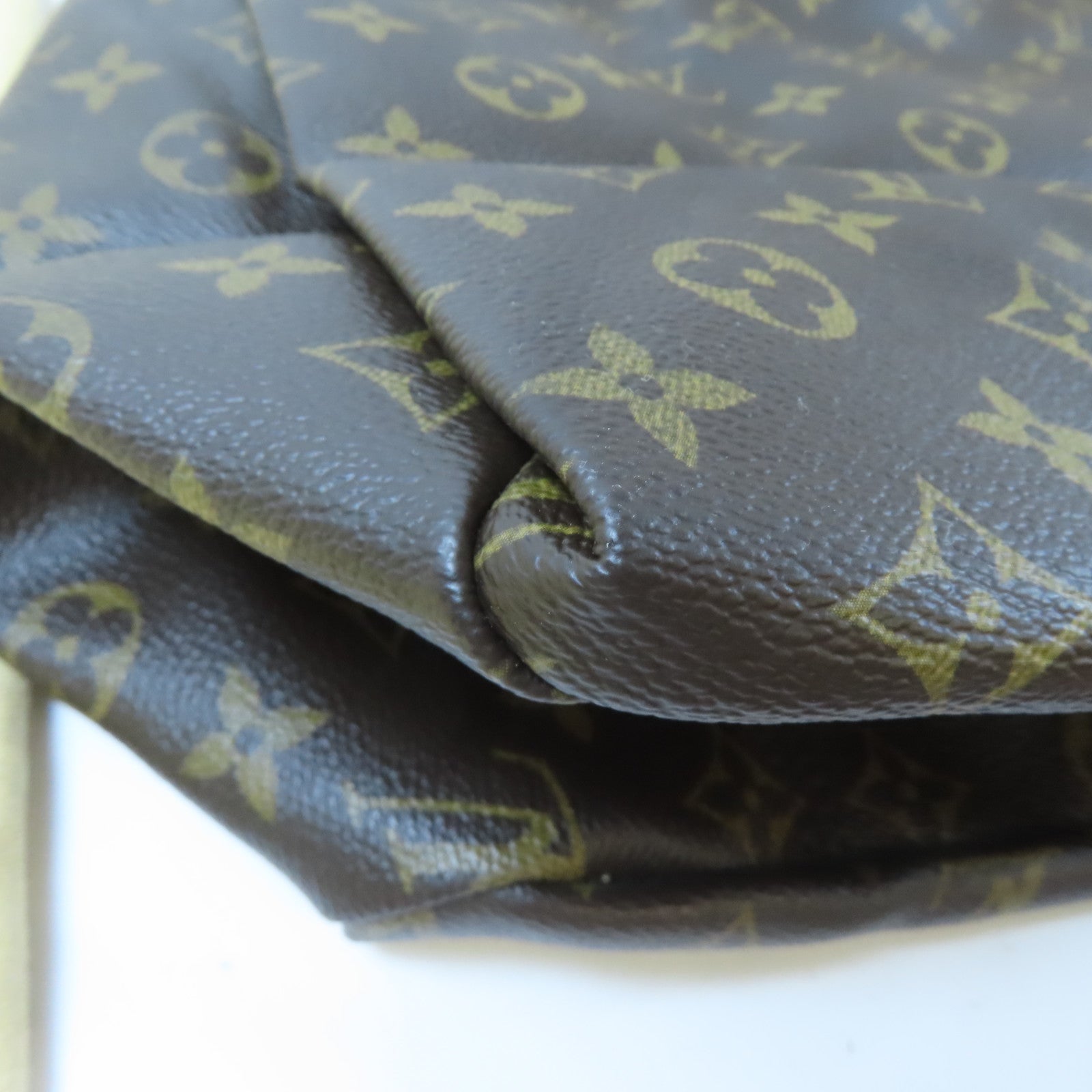 LOUIS VUITTON Monogram Artsy GM金扣肩背袋啡色