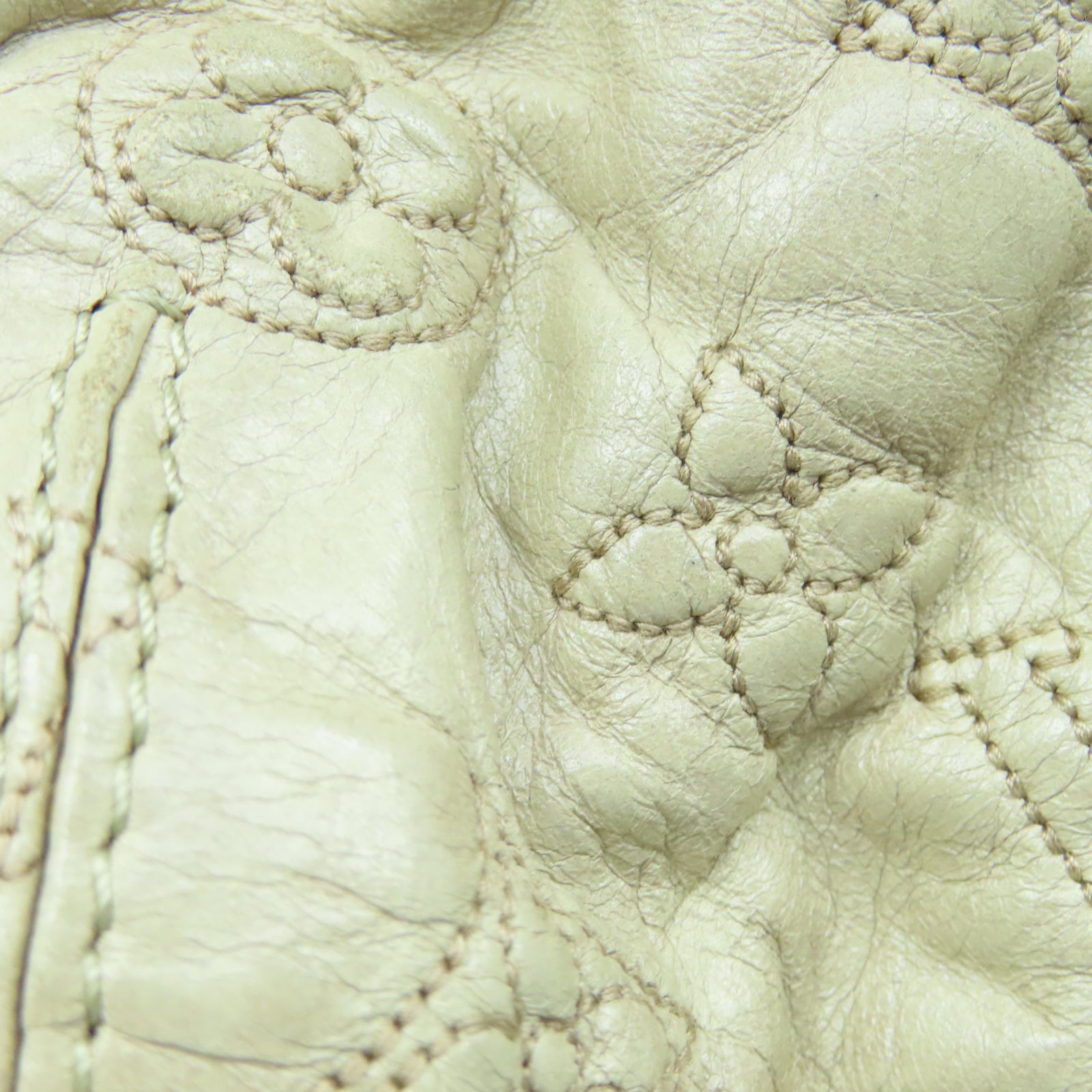 LOUIS VUITTON 【清倉大減價】Monogram Olympe Nimbus GM金扣肩背袋米色