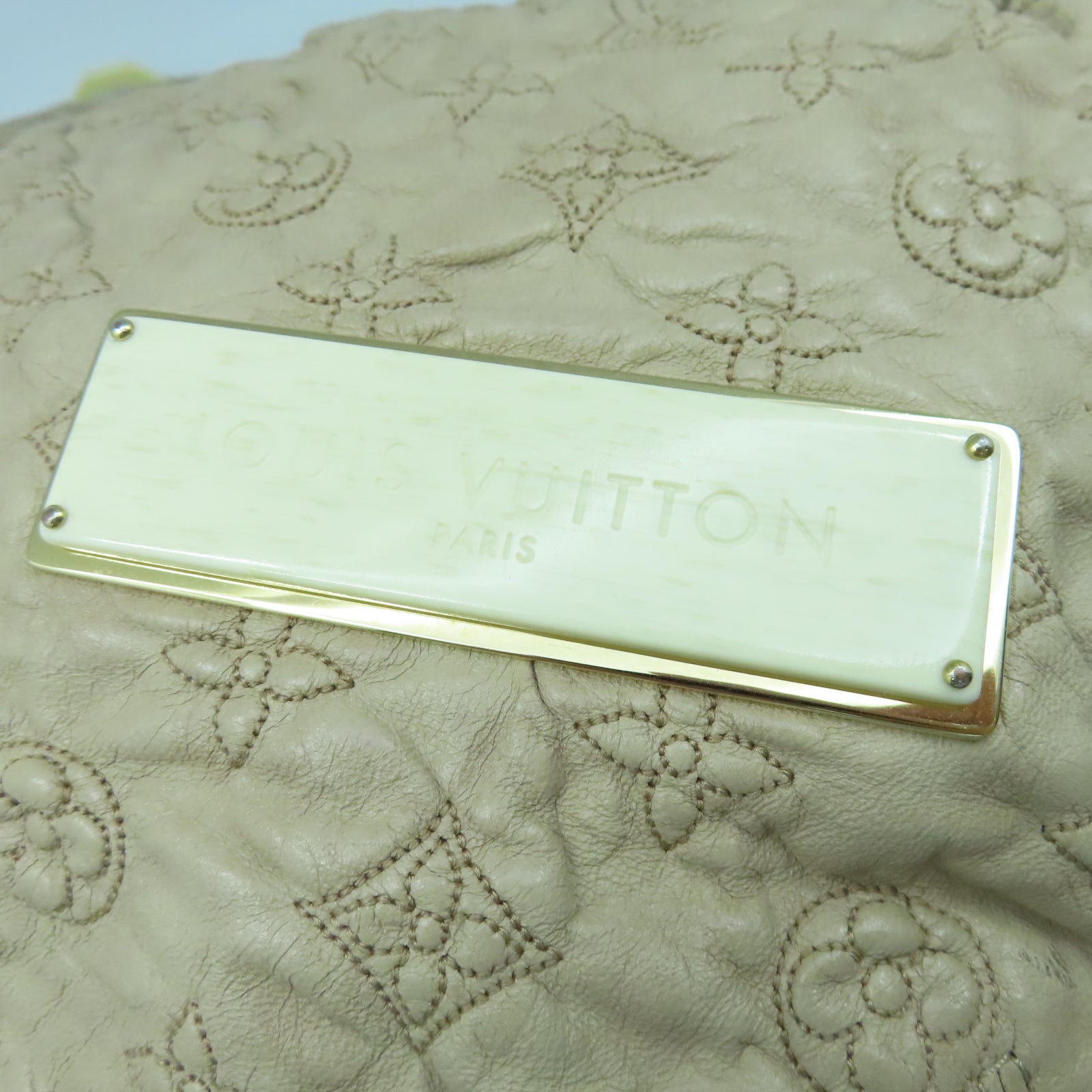 LOUIS VUITTON 【清倉大減價】Monogram Olympe Nimbus GM金扣肩背袋米色