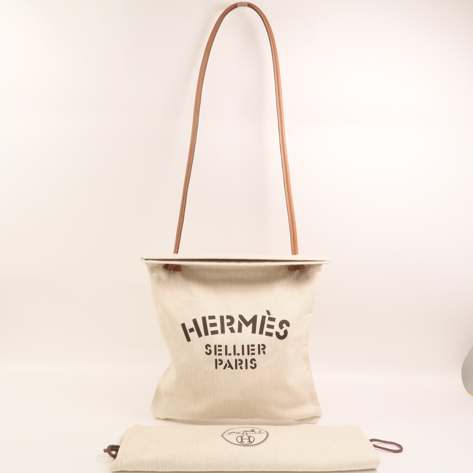 HERMES 帆布Aline PM銀扣肩背袋