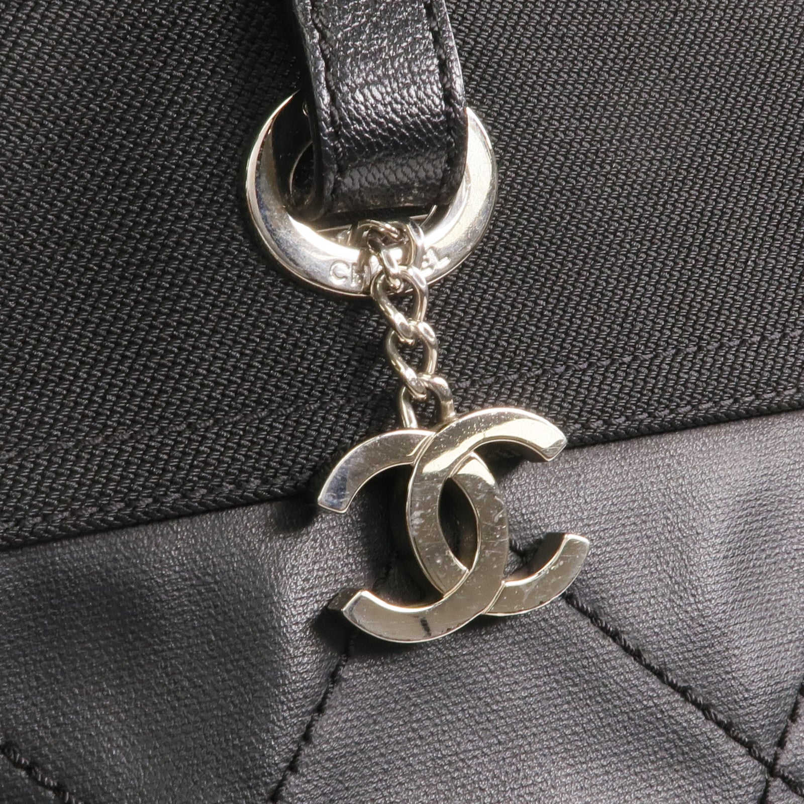 CHANEL 牛皮皮革Tote Bag銀扣手挽袋