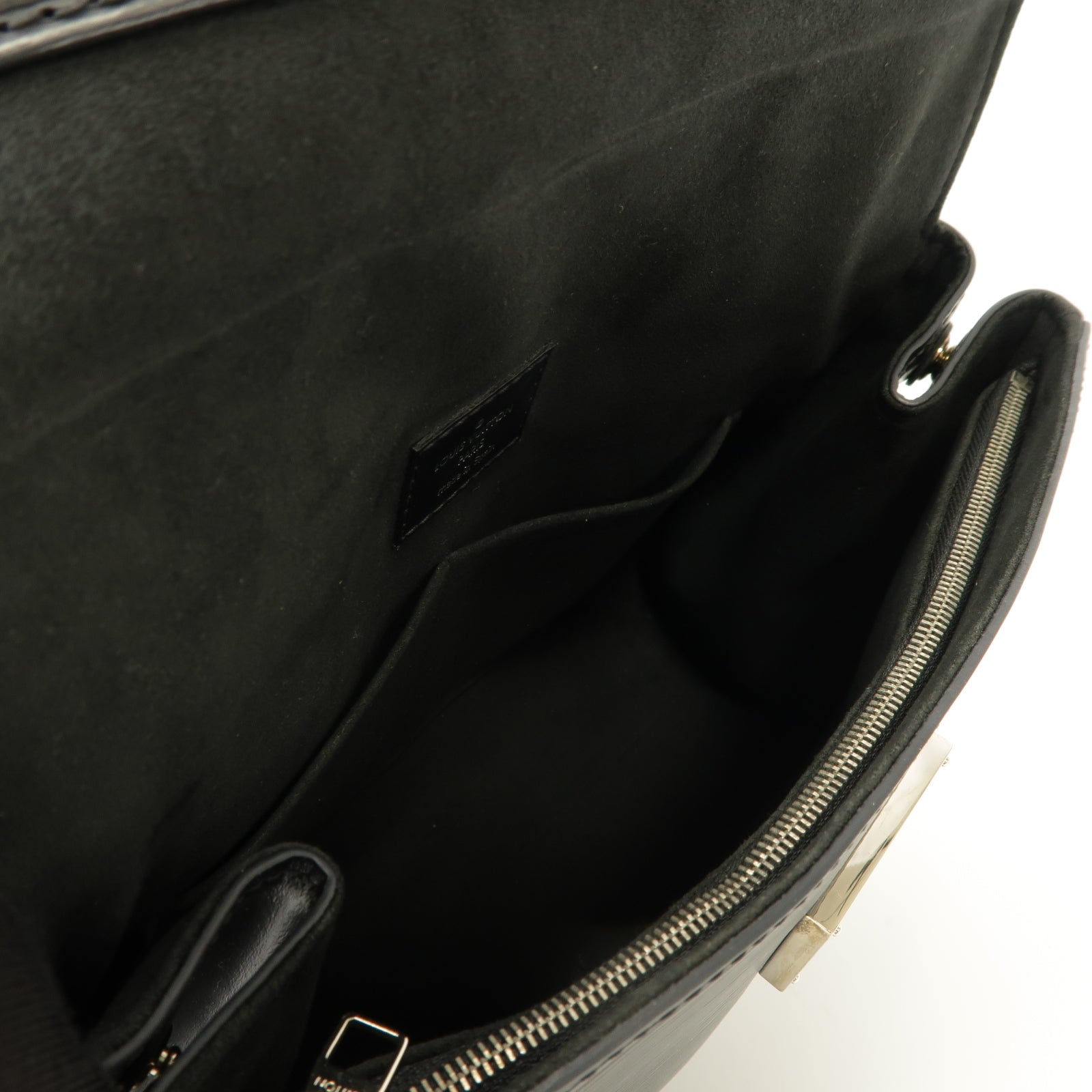 LOUIS VUITTON Epi皮革Cluny BB Shoulder Bag銀扣肩背袋黑色