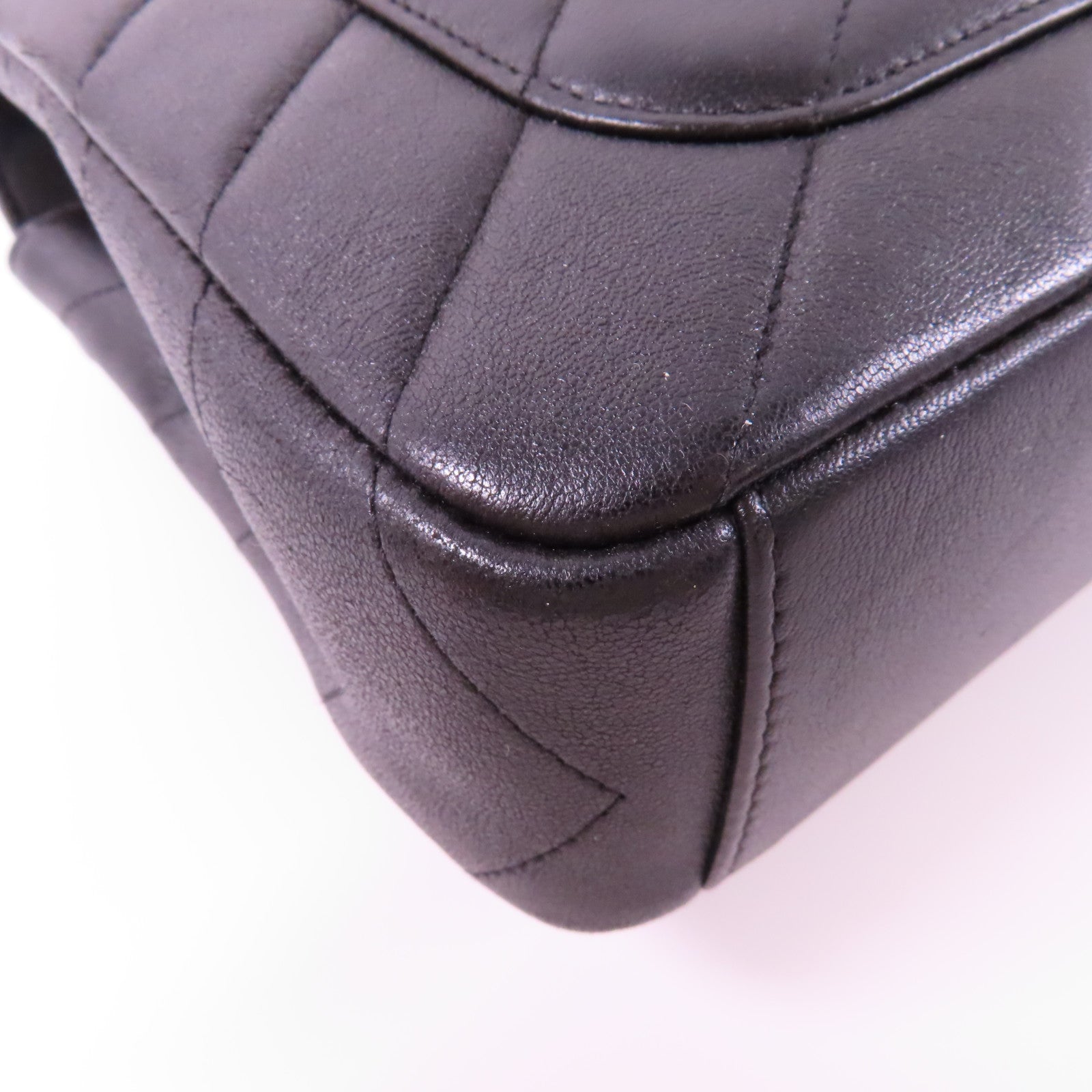 CHANEL 斜紋牛皮皮革Chain Shoulder金扣鏈帶肩背袋黑色