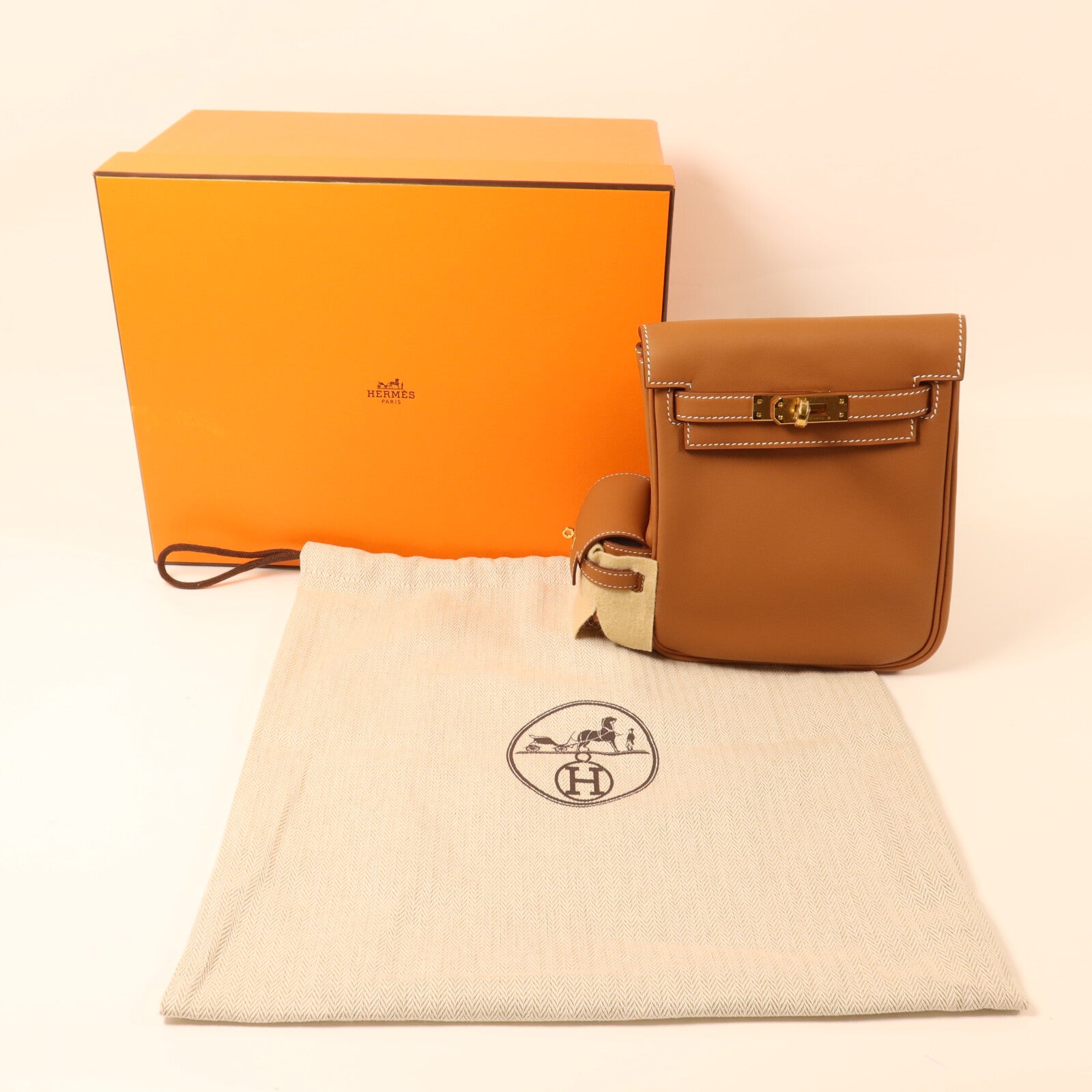HERMES 【激減優惠】Swift皮革Kelly Jump金扣背包Gold