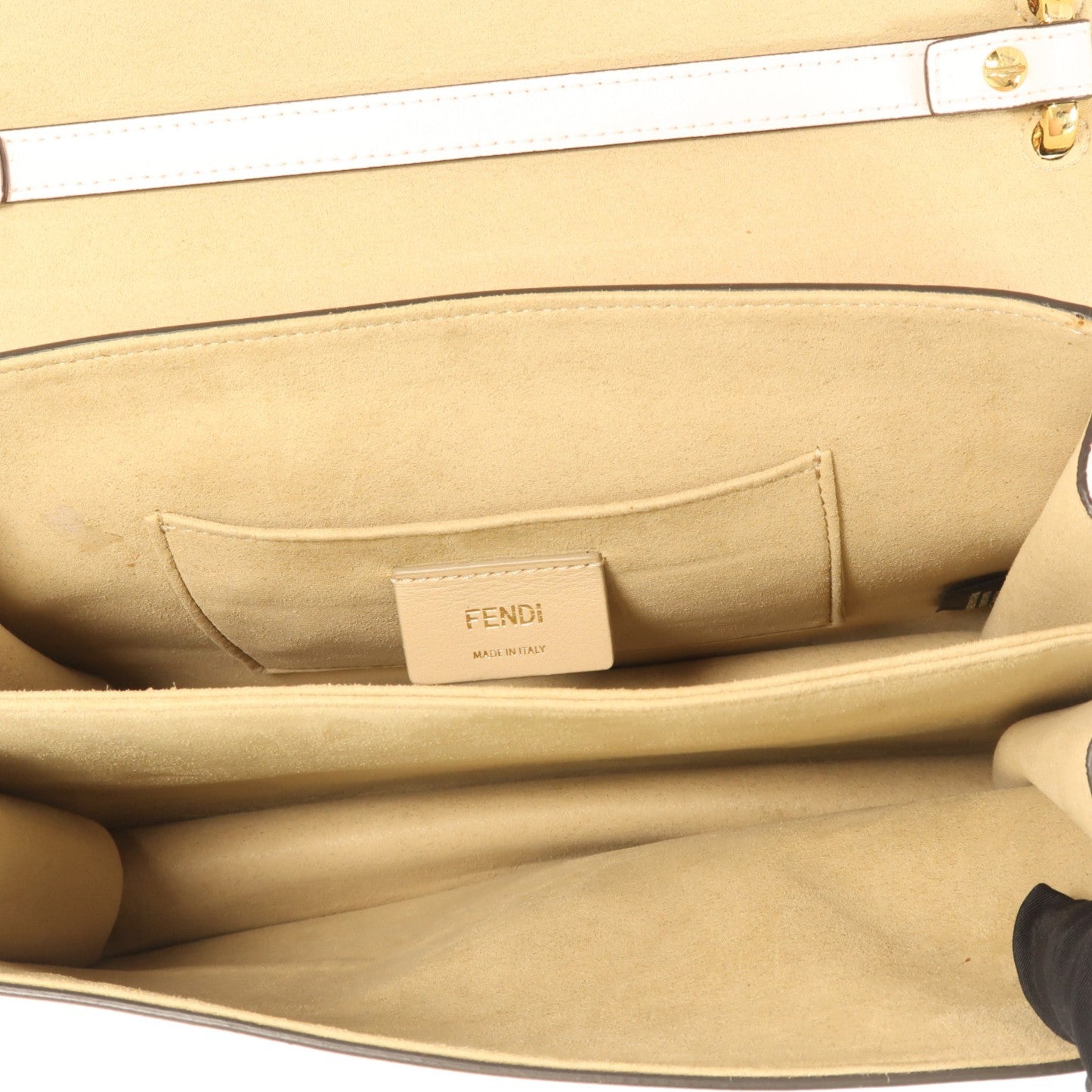 FENDI 牛皮皮革KAN I金扣鏈帶肩背袋