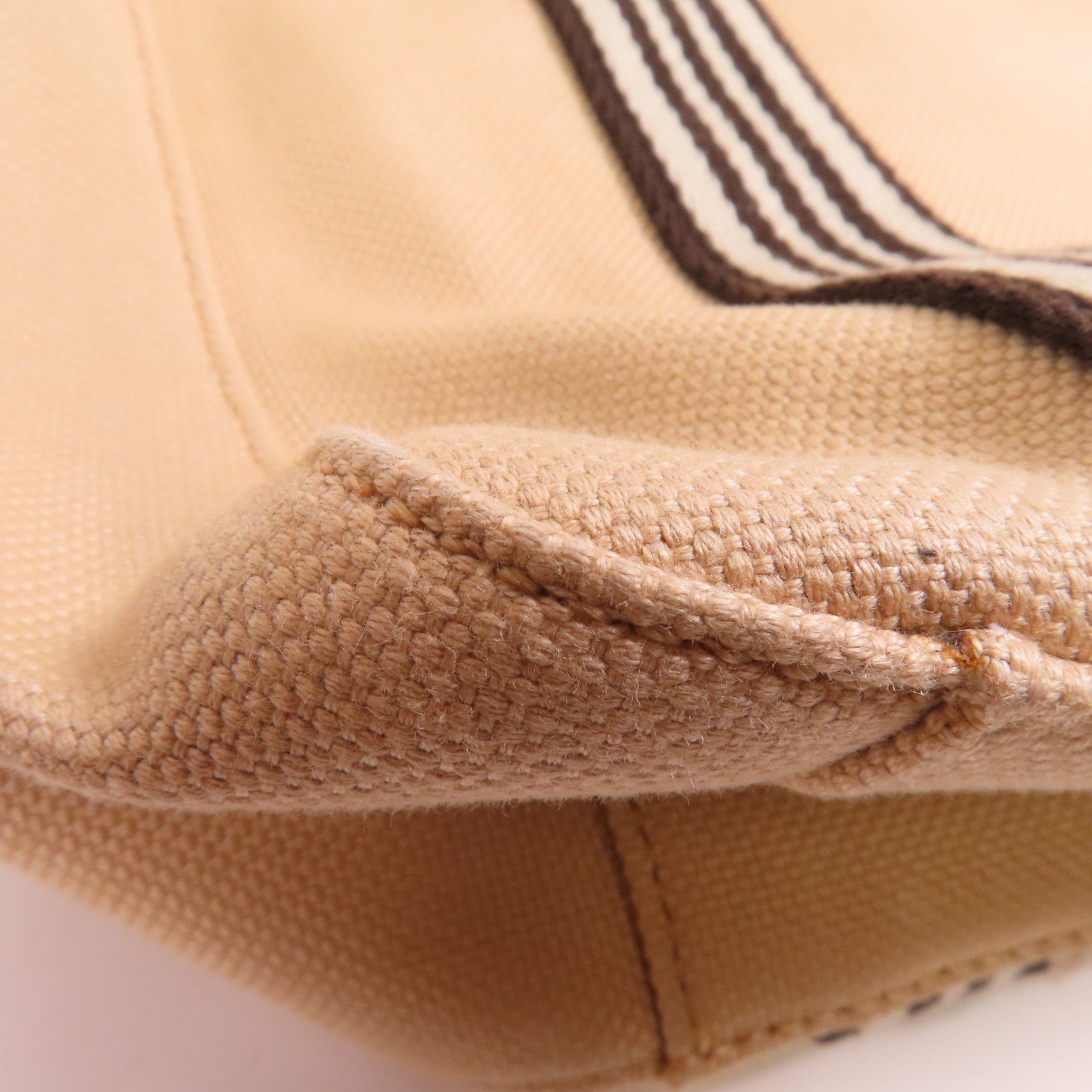 BURBERRY 帆布Shoulder Bag銀扣肩背袋