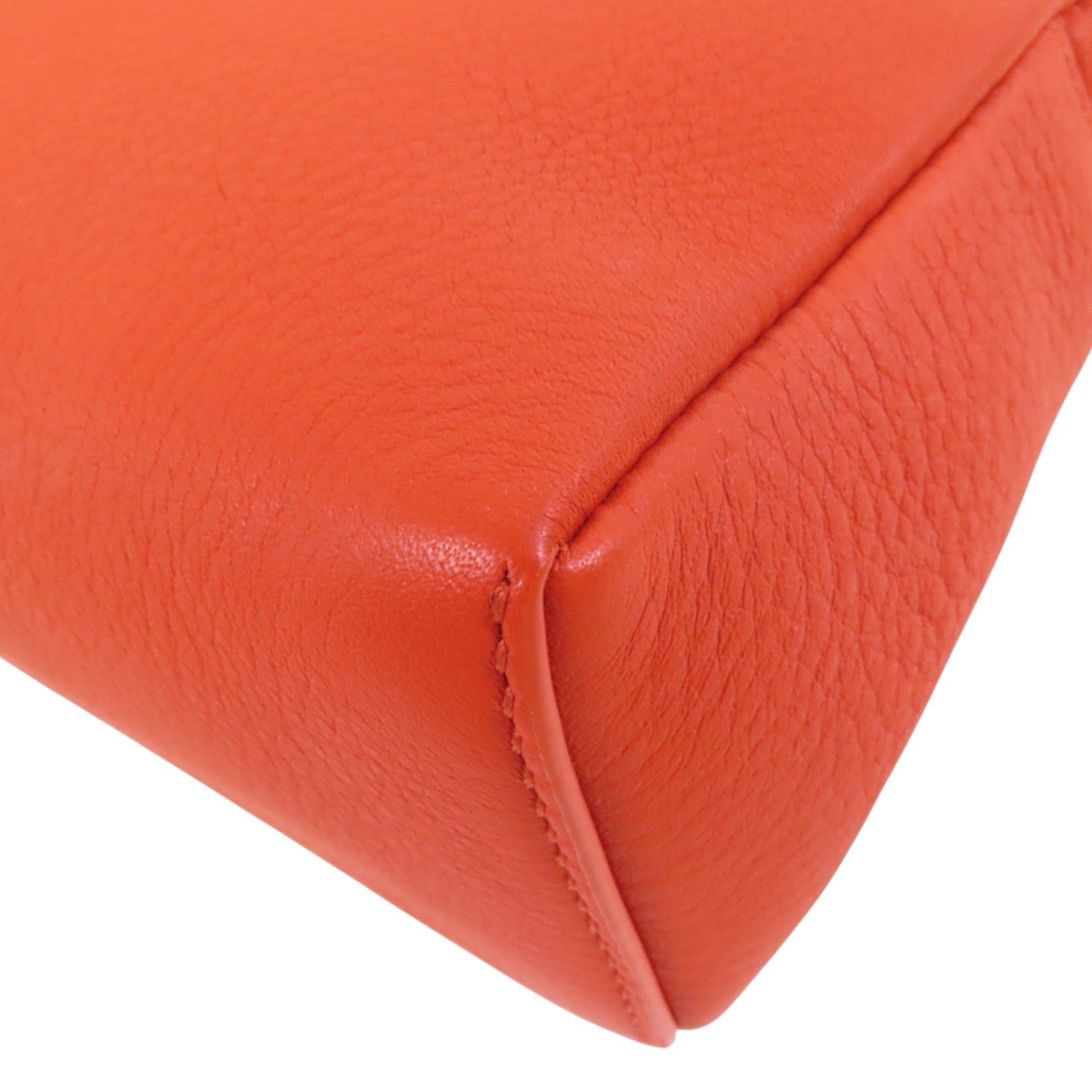 Loro Piana 牛皮皮革Extra Clutch L19金扣手挽袋