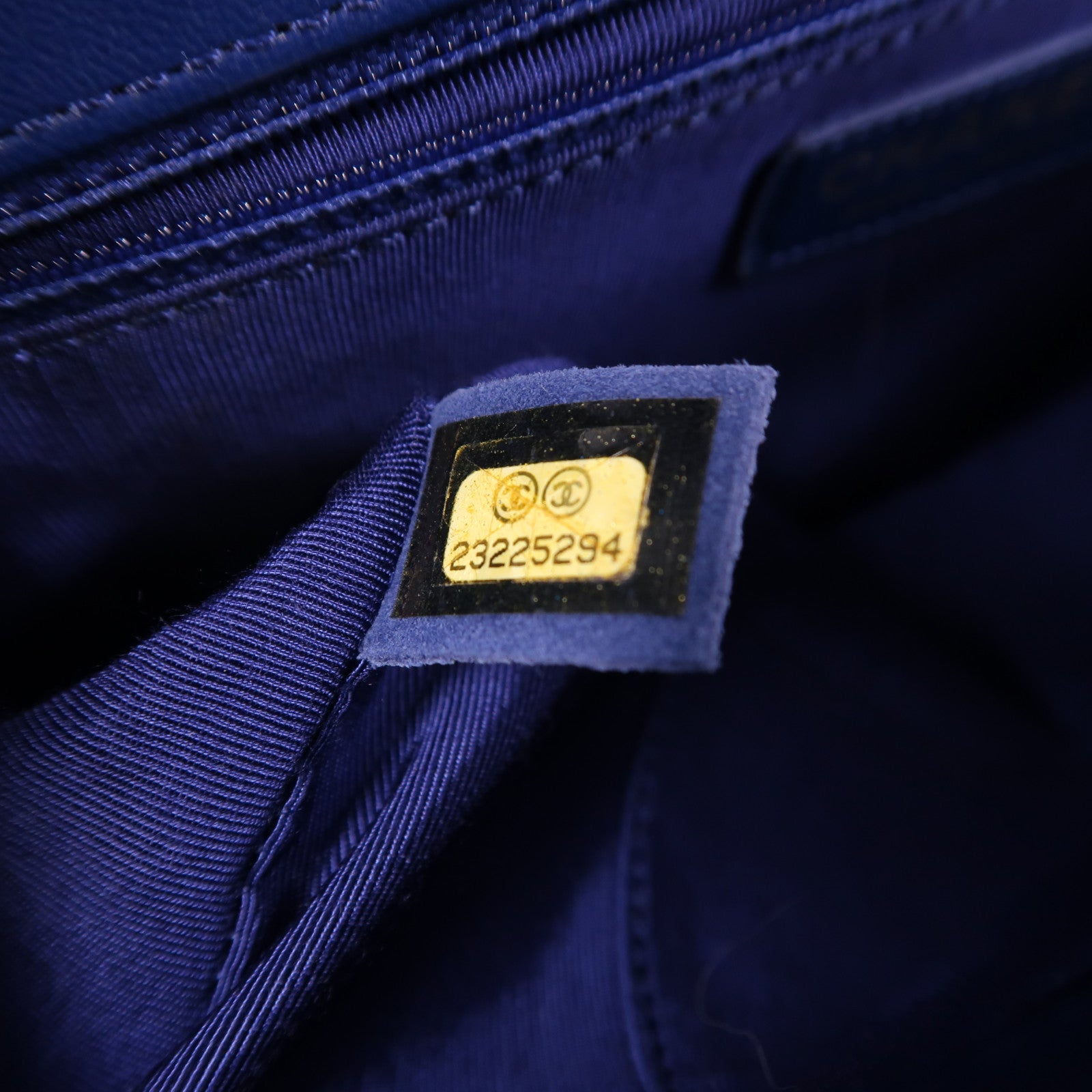 CHANEL 【激減優惠】羊皮皮革Boy 28鏈帶肩背袋