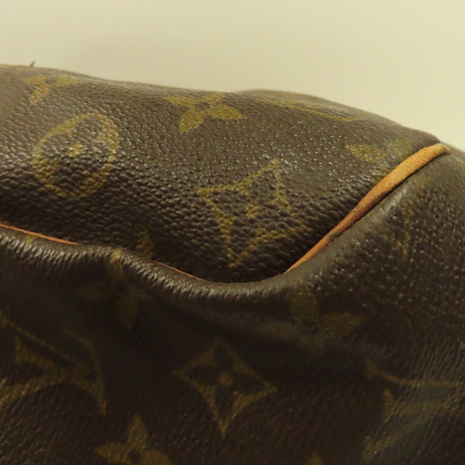 LOUIS VUITTON 【激減優惠】Monogram Evasion Hand Bag金扣手挽袋啡色