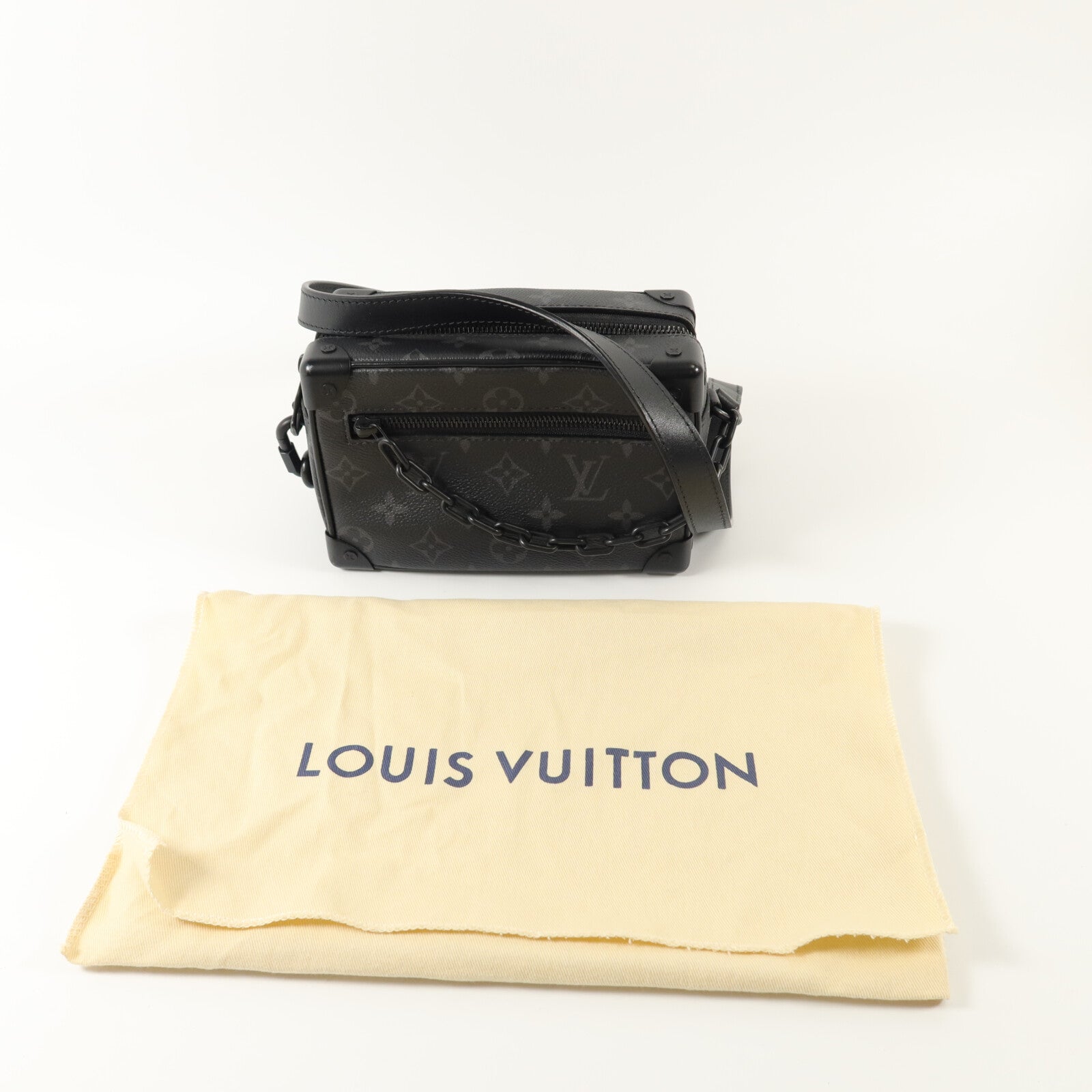 LOUIS VUITTON Monogram Eclipse Mini Soft Trunk肩背袋