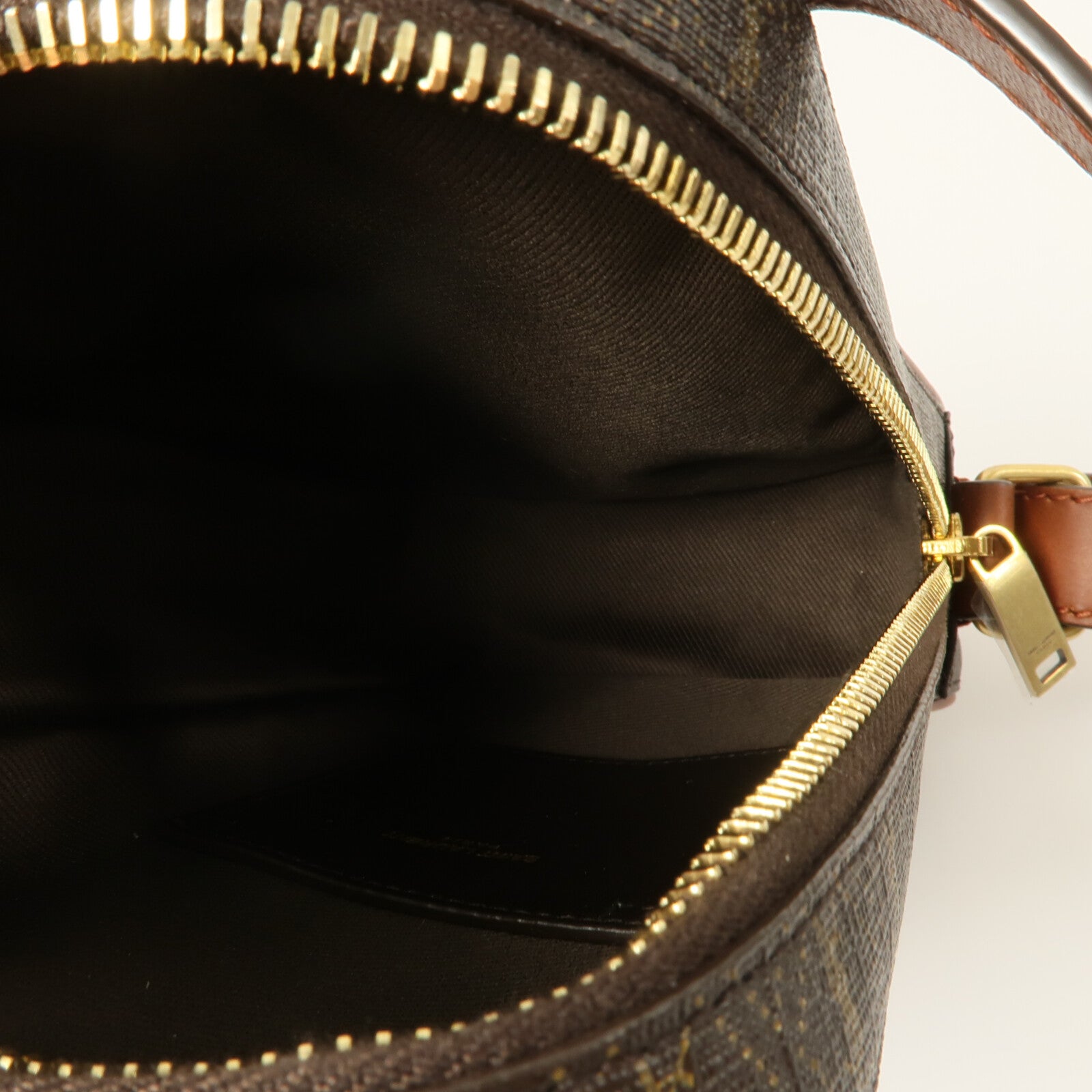 SAINT LAURENT 塗層帆布Le Monogramme CrossBody Bag肩背袋