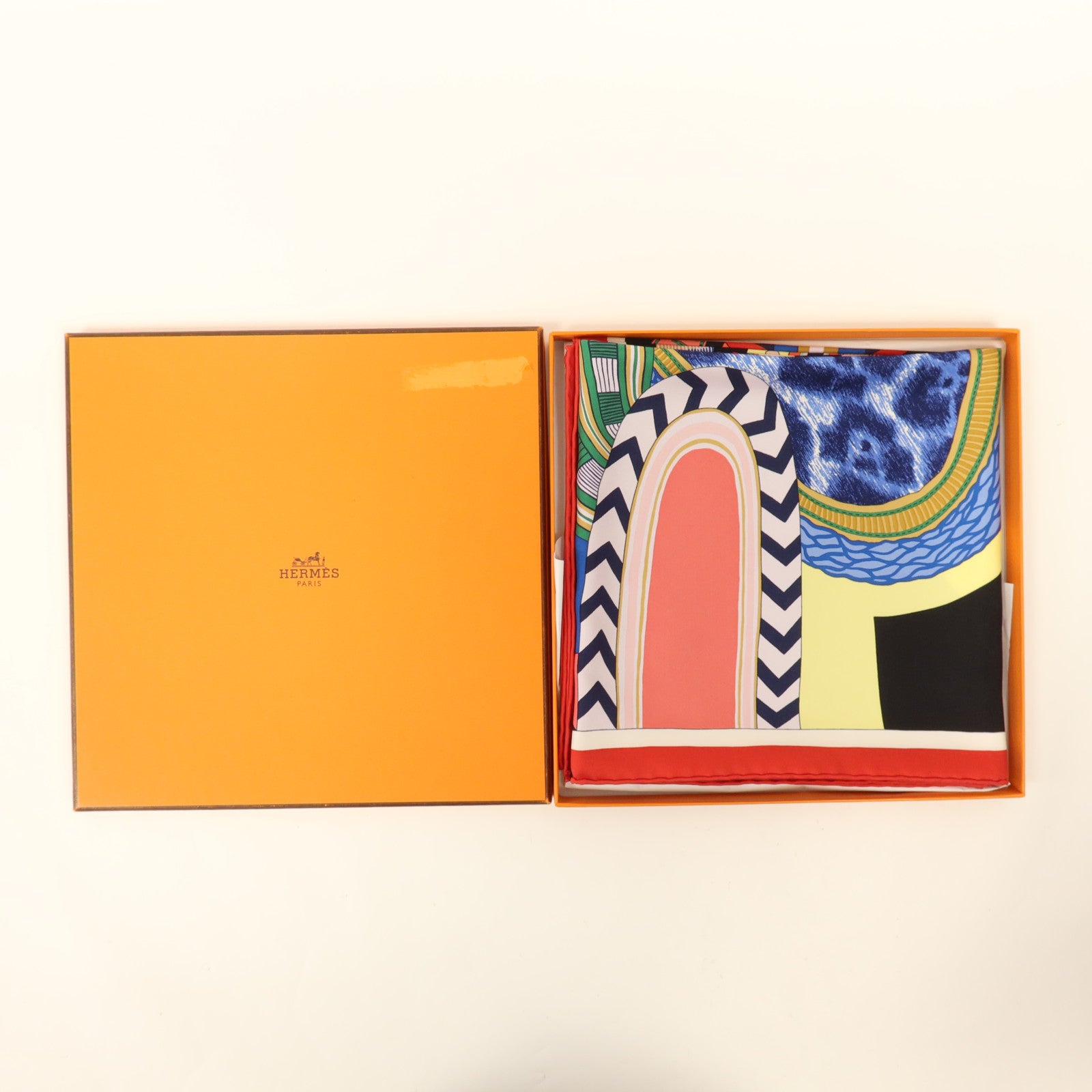 HERMES 絲質Scarf絲巾