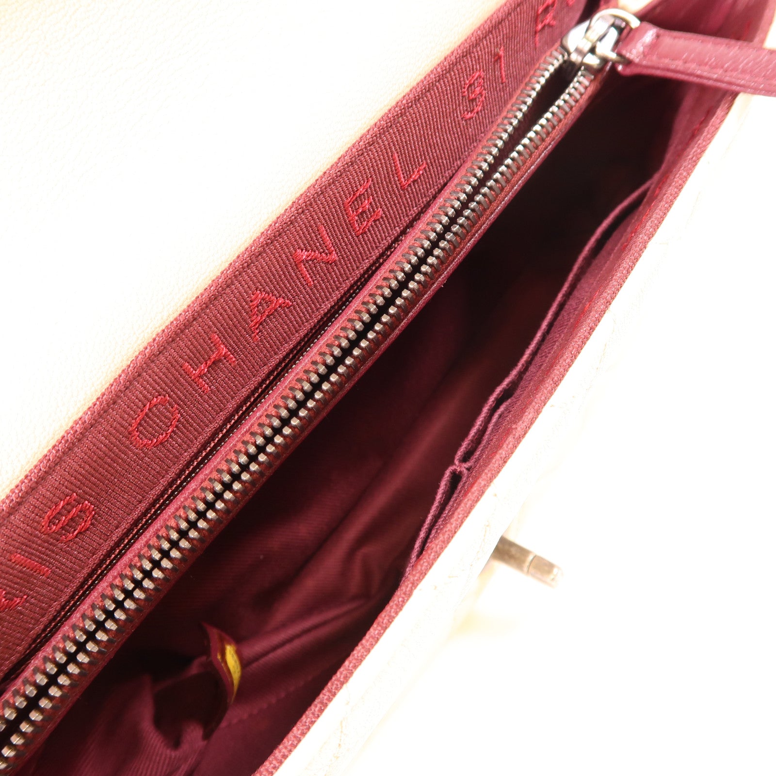 CHANEL 牛皮皮革Chain Shoulder銀扣鏈帶肩背袋