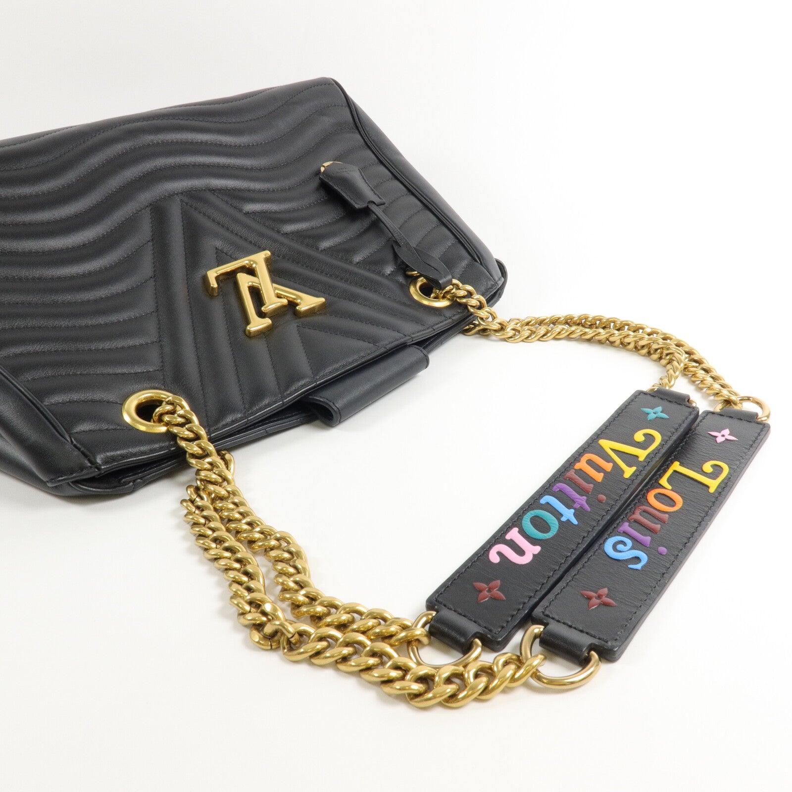 LOUIS VUITTON 牛皮皮革New Wave Chain Tote鏈帶肩背袋
