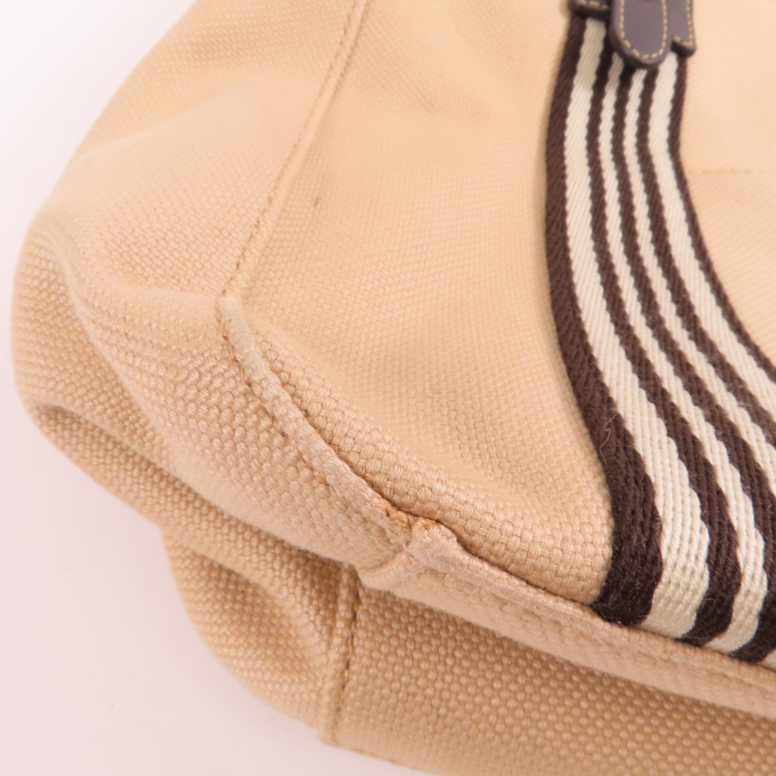 BURBERRY 帆布Shoulder Bag銀扣肩背袋