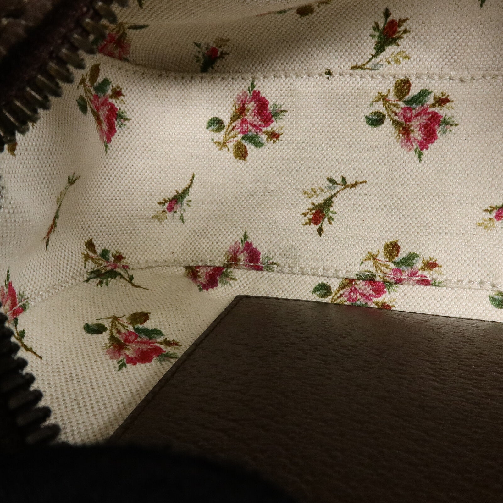 GUCCI 塗層帆布Neo Vintage肩背袋