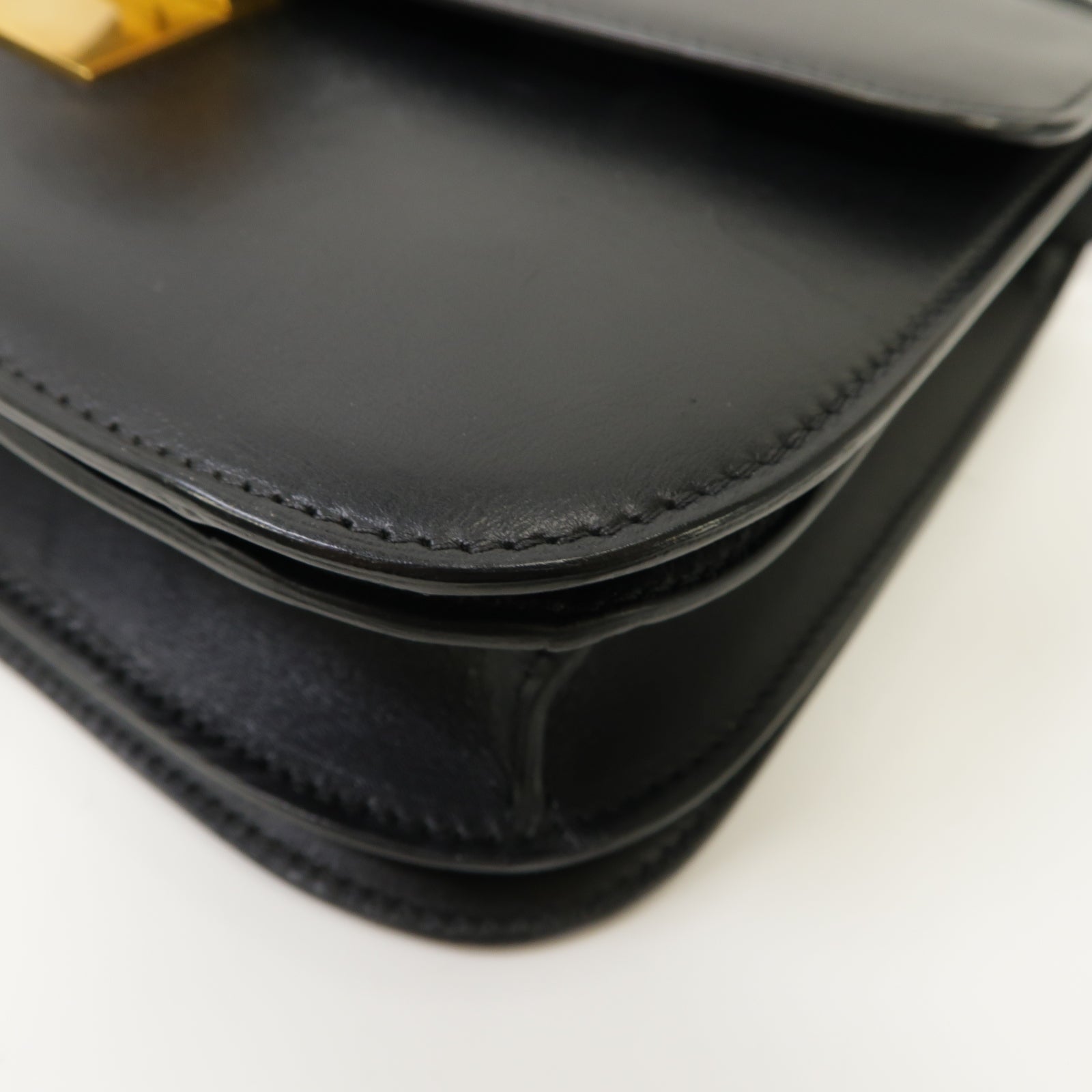 CELINE 牛皮皮革Classic Box Shoulder Bag金扣肩背袋黑色