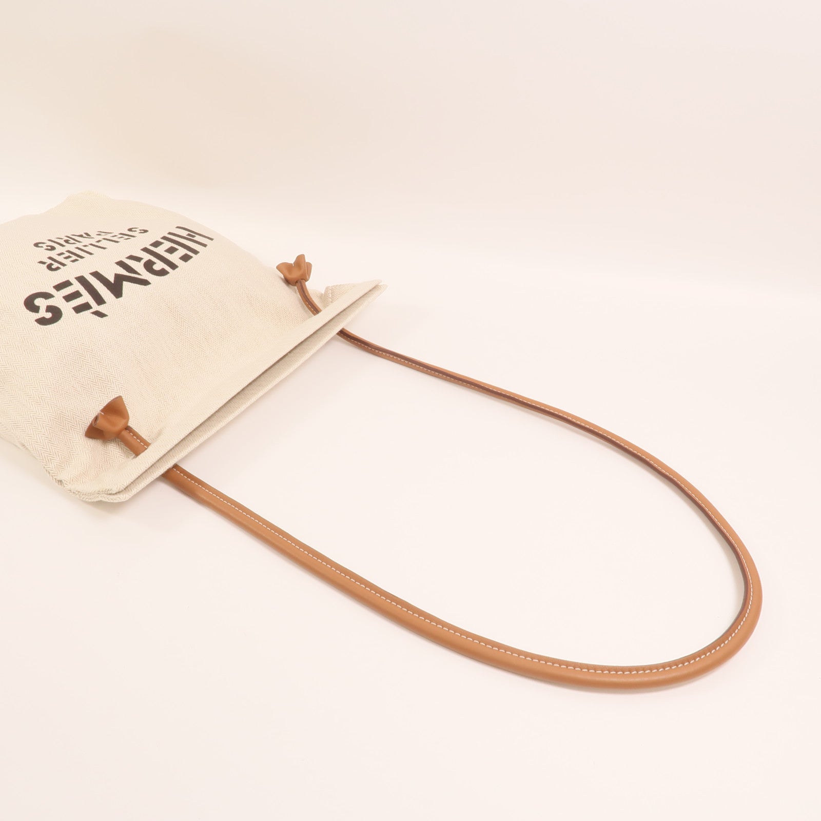 HERMES 帆布Aline PM銀扣肩背袋