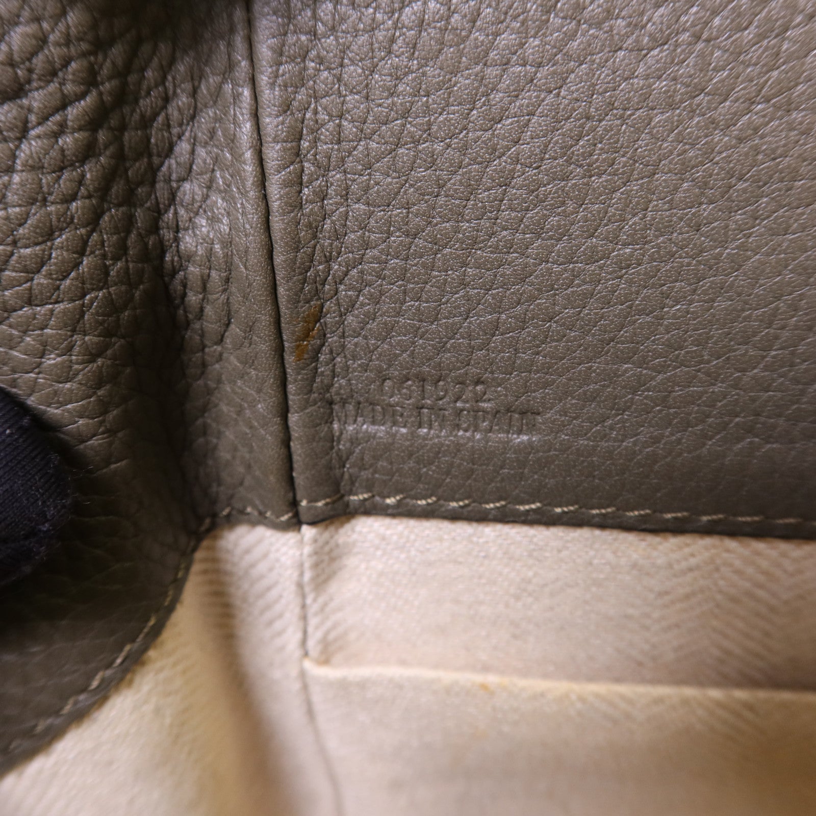 LOEWE 牛皮皮革Mini Hammock Bag銀扣手挽肩背兩用袋