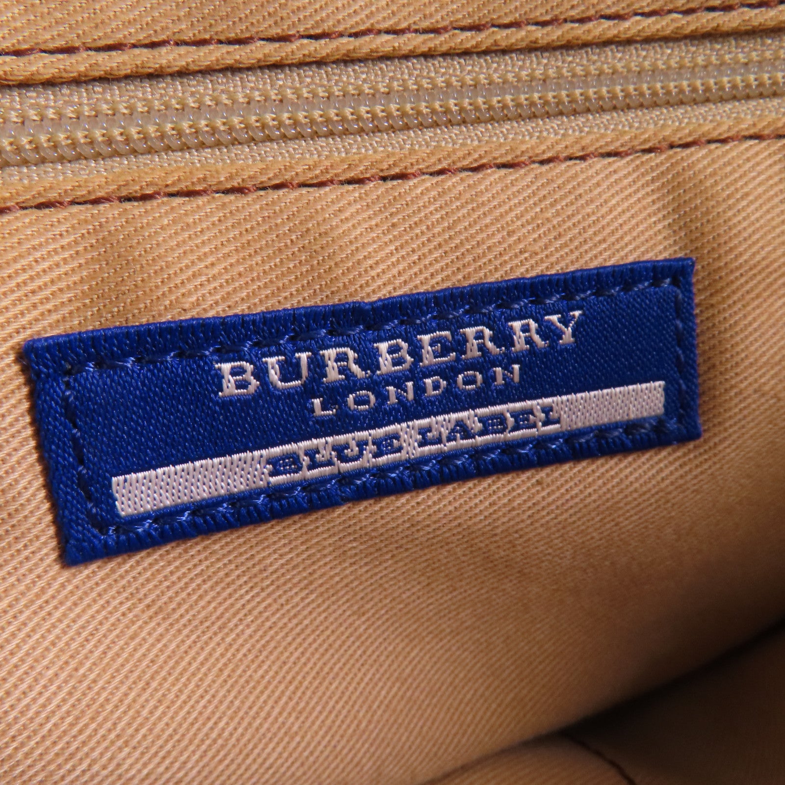 BURBERRY 帆布Shoulder Bag銀扣肩背袋
