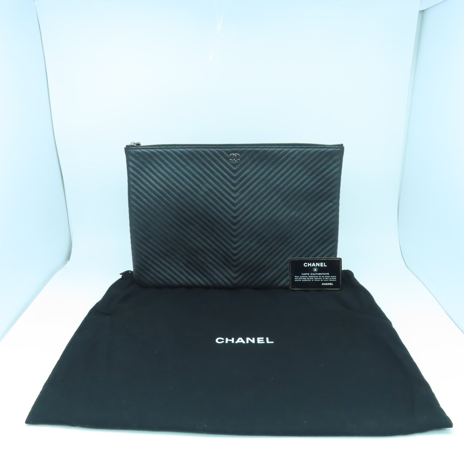 CHANEL 【激減優惠】斜紋羊皮皮革Clutch Bag銀扣手拿包黑色