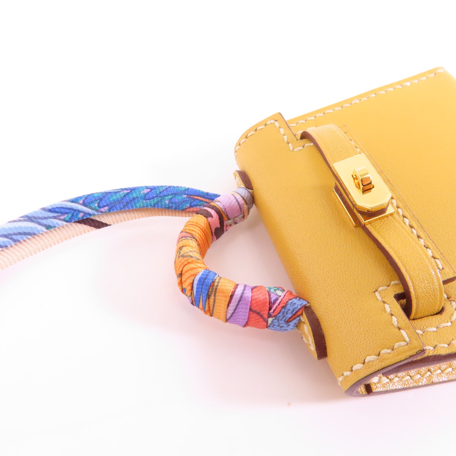 HERMES 【激減優惠】Tadelakt皮革Kelly Bag Charm金扣掛飾黃色