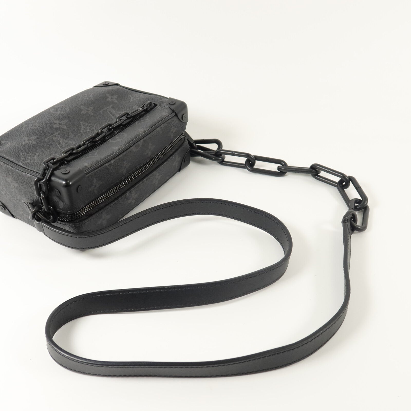 LOUIS VUITTON Monogram Eclipse Mini Soft Trunk肩背袋
