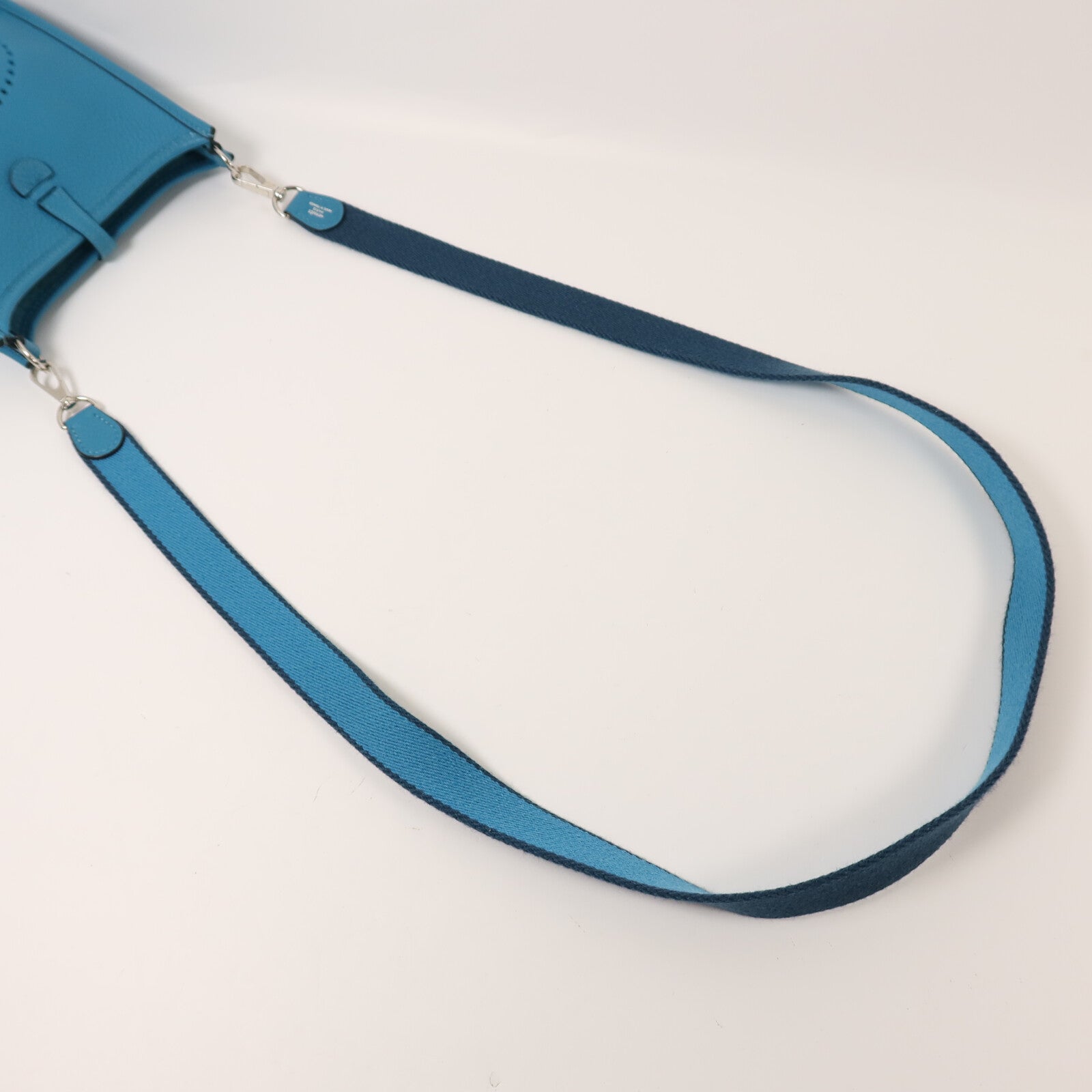 HERMES 【激減優惠】Clemence皮革Evelyne TPM銀扣肩背袋Bleu Paon