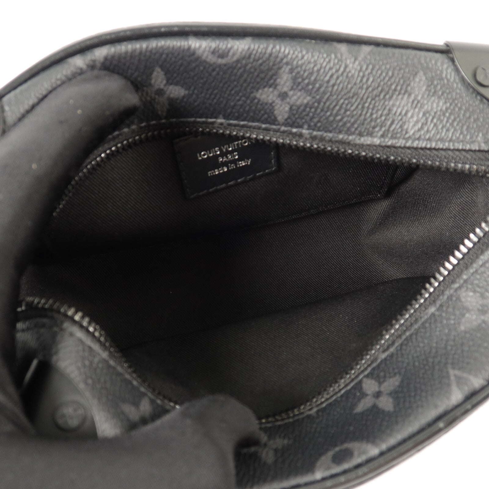 LOUIS VUITTON Monogram Eclipse Mini Soft Trunk肩背袋
