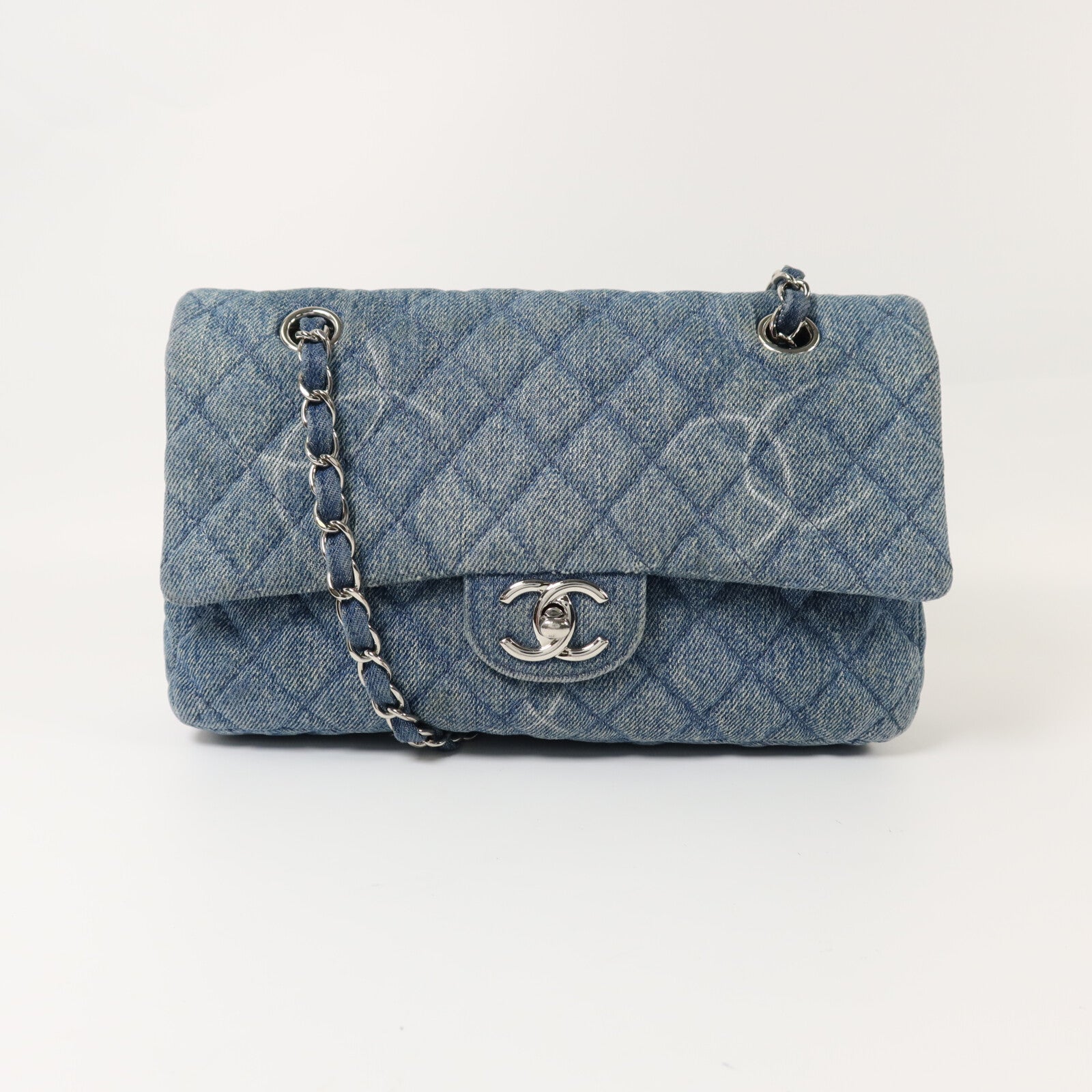 CHANEL 牛仔布Classic 25銀扣鏈帶肩背袋